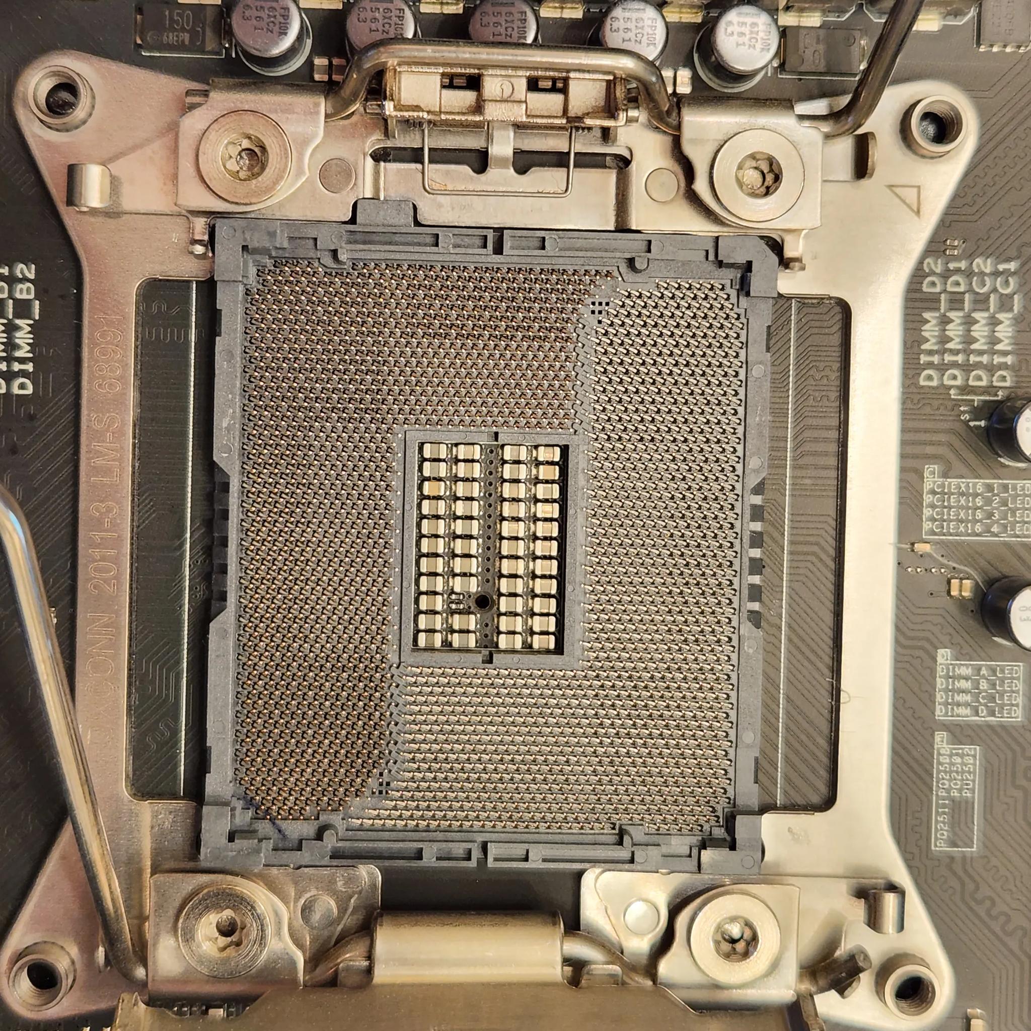 Asus ROG edition 10 rampage V w/ i7 6850k