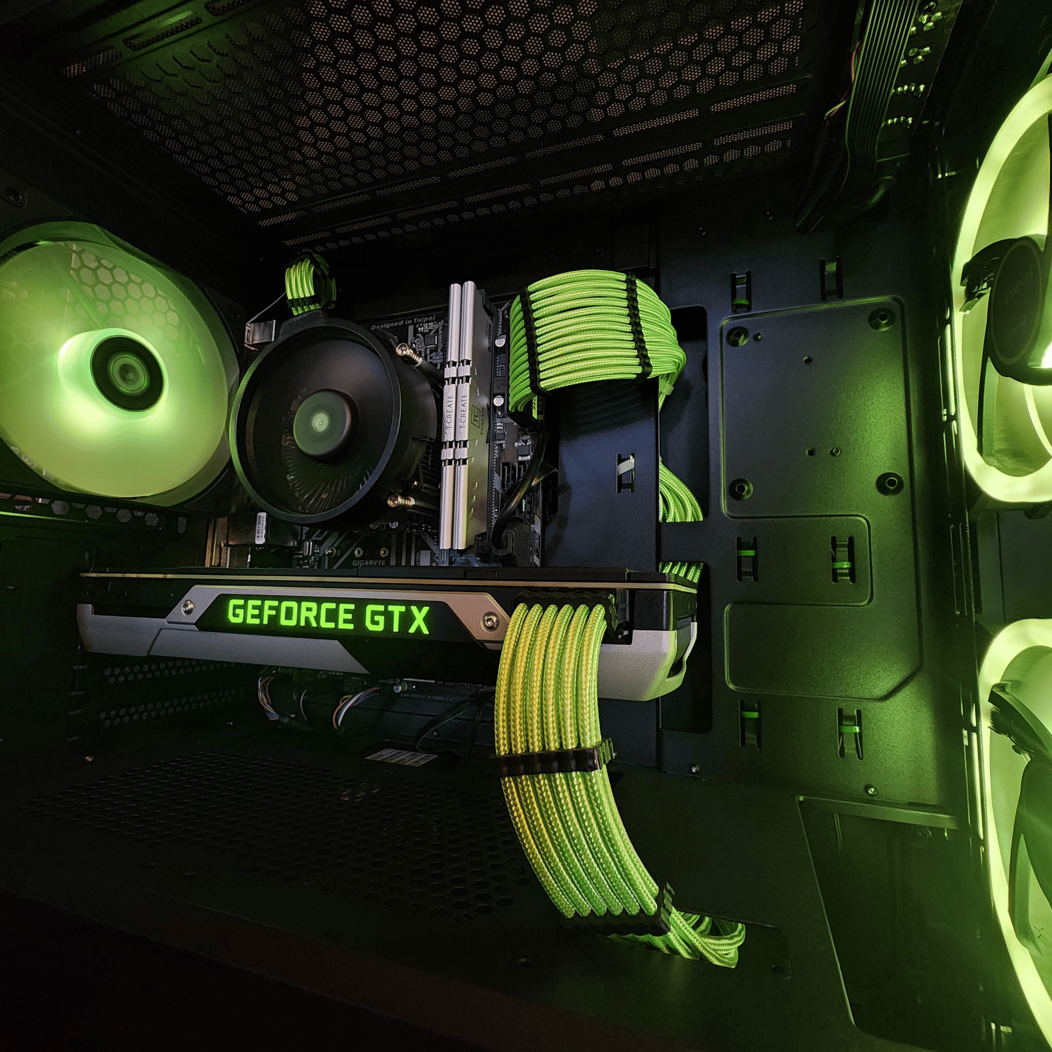 Intel Core i5 8500 // Nvidia GeForce GTX 980 4GB FE // TCreate 16GB 3200MHz