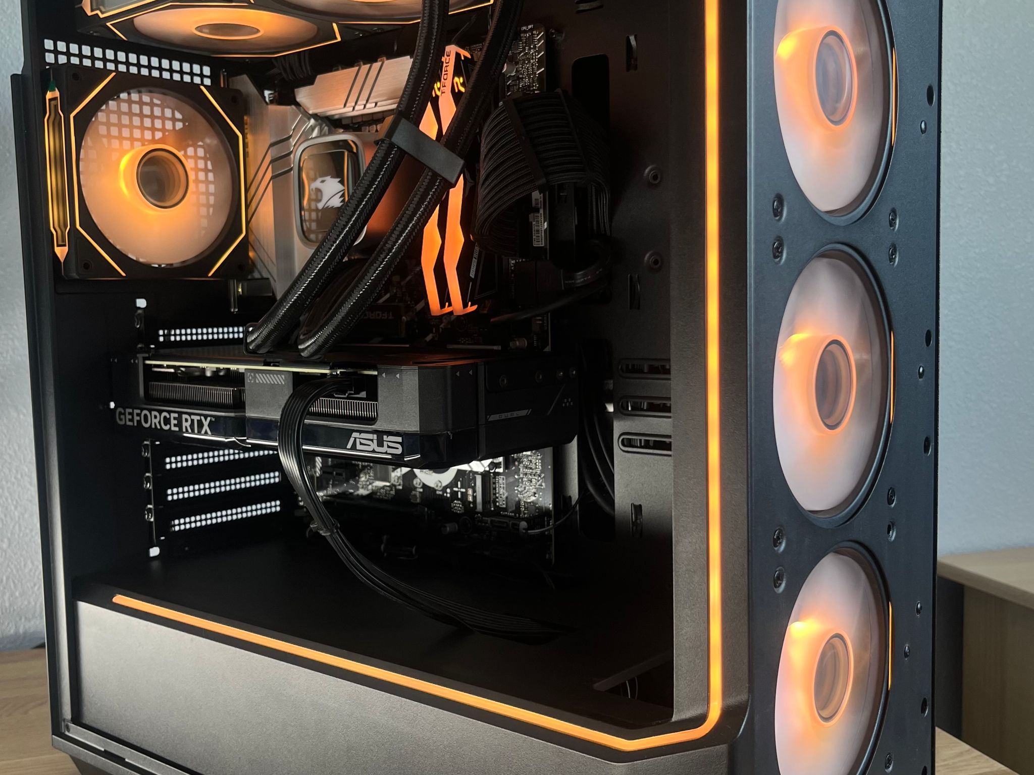 4070 Ti Super 16gb | i-7 14700kf | 32gb DDR5 Gaming PC