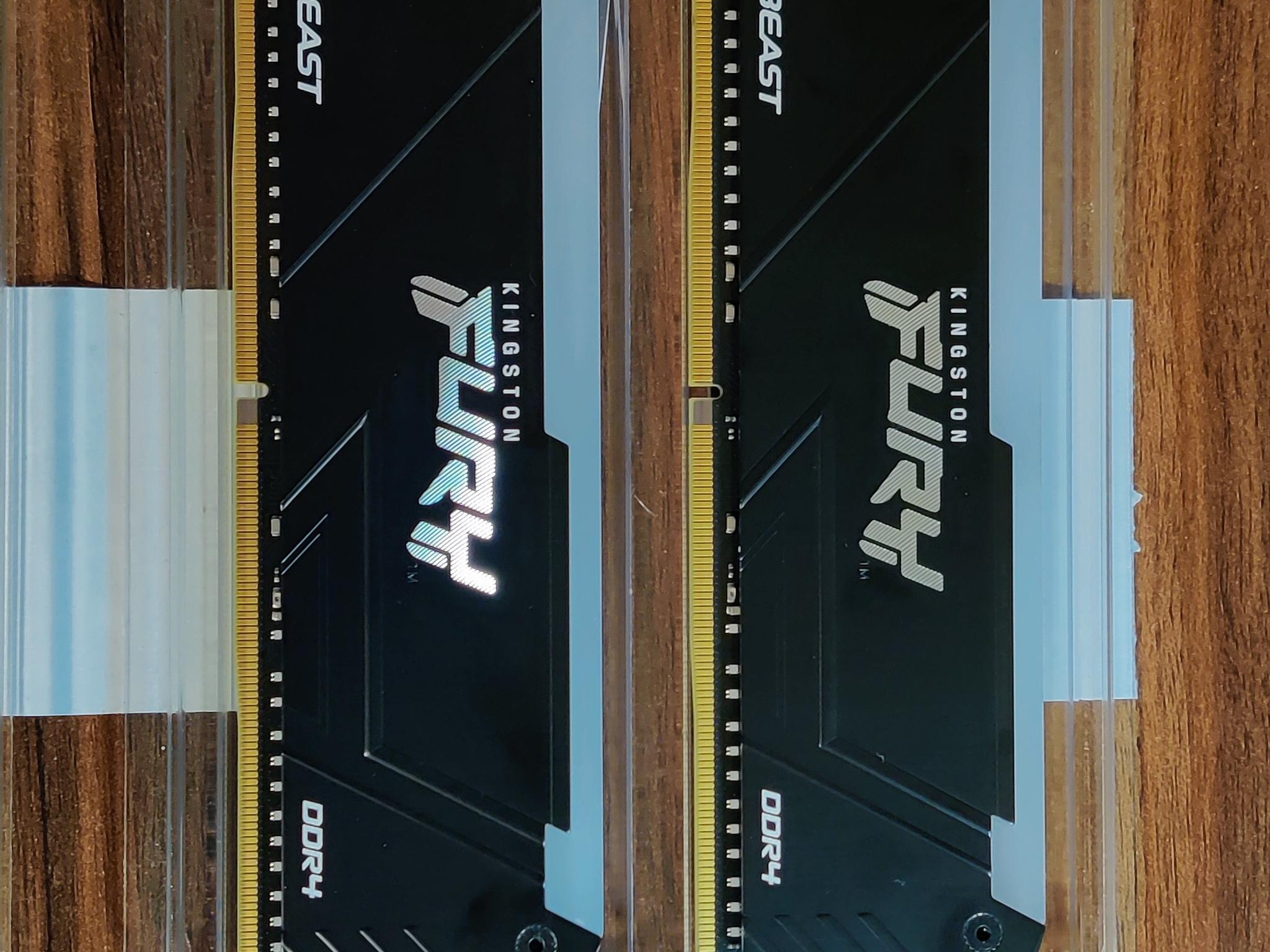 32GB DDR4 3200 Kingston FURY Beast RGB