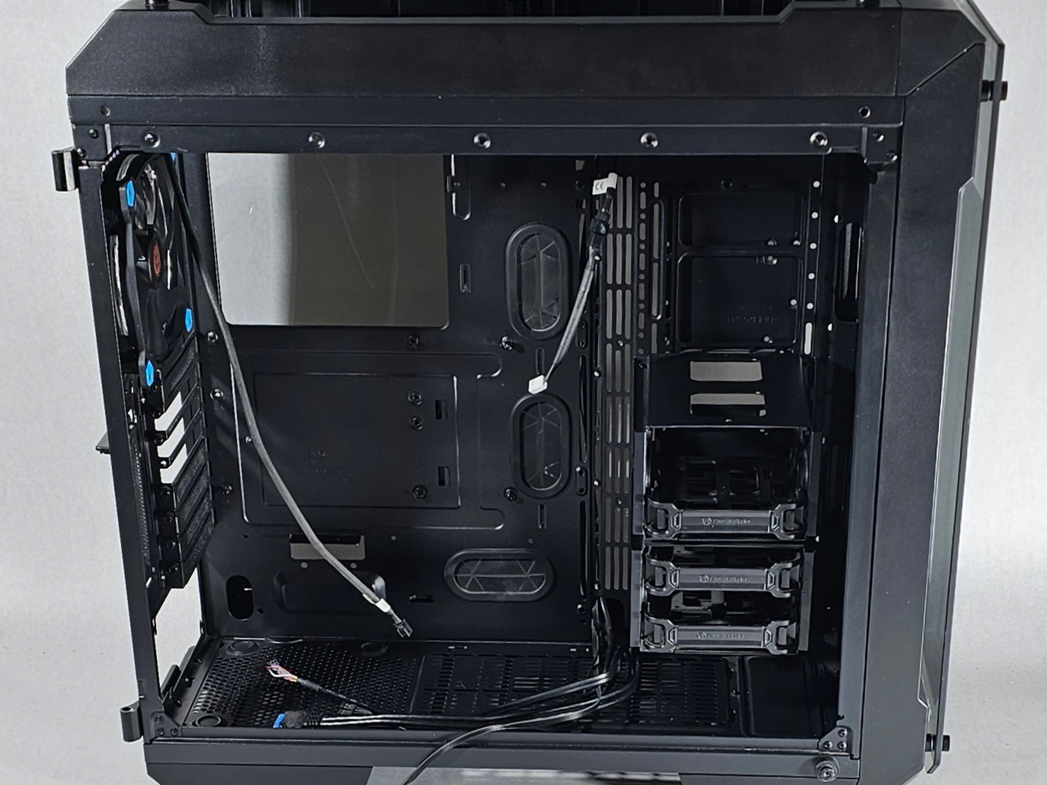 Thermaltake View 71 Tempered Glass Edition Full-Tower PC Case