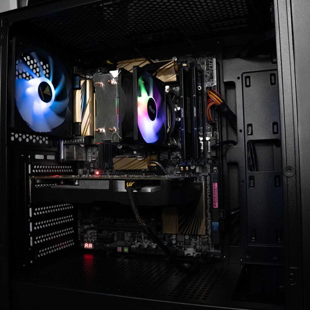 🍬🌠 ULTRA BUDGET - GTAV Ready GAMING PC | INTEL i7-4820K | PNY