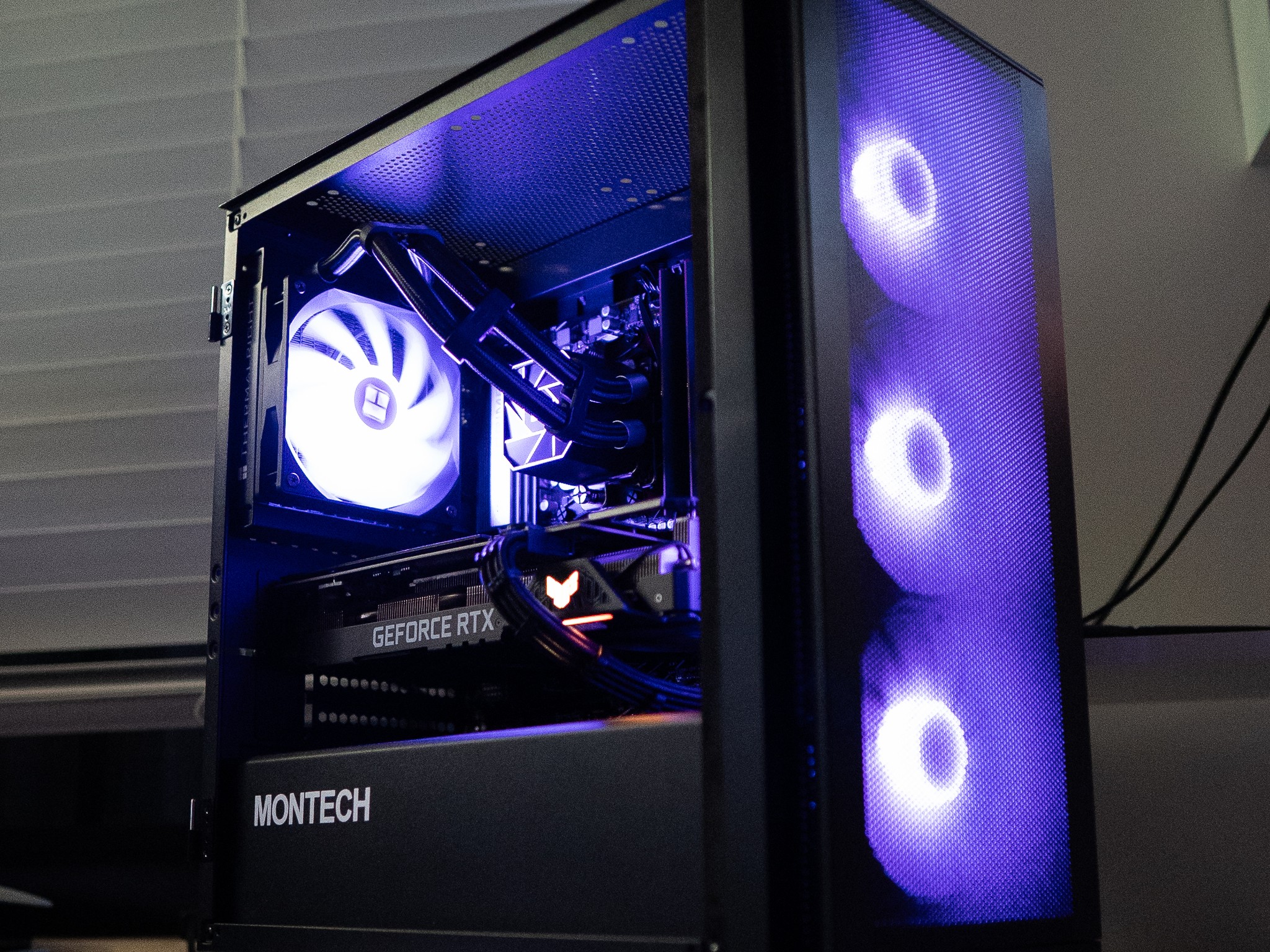 ⚪🟣 | RYZEN 5 7500F | RTX 3060 OC 12GB | 16GB DDR5 RAM | 1TB NVME SSD | Amethyst Achiever 2.0