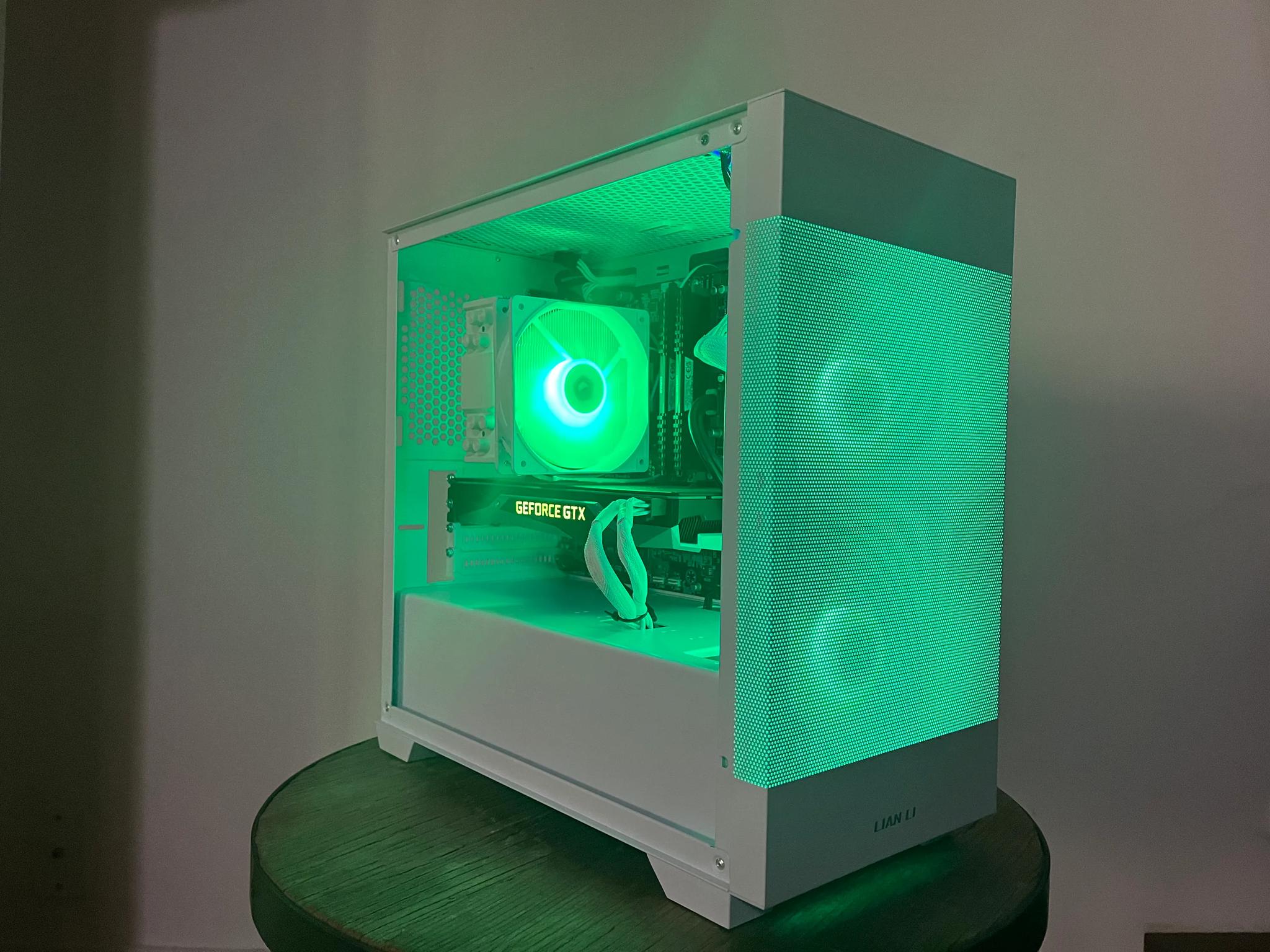 Budget RGB White Gaming PC | GTX 1070 | Intel I5 | 16gb Ram | 2TB HD + SSD | Custom ARGB