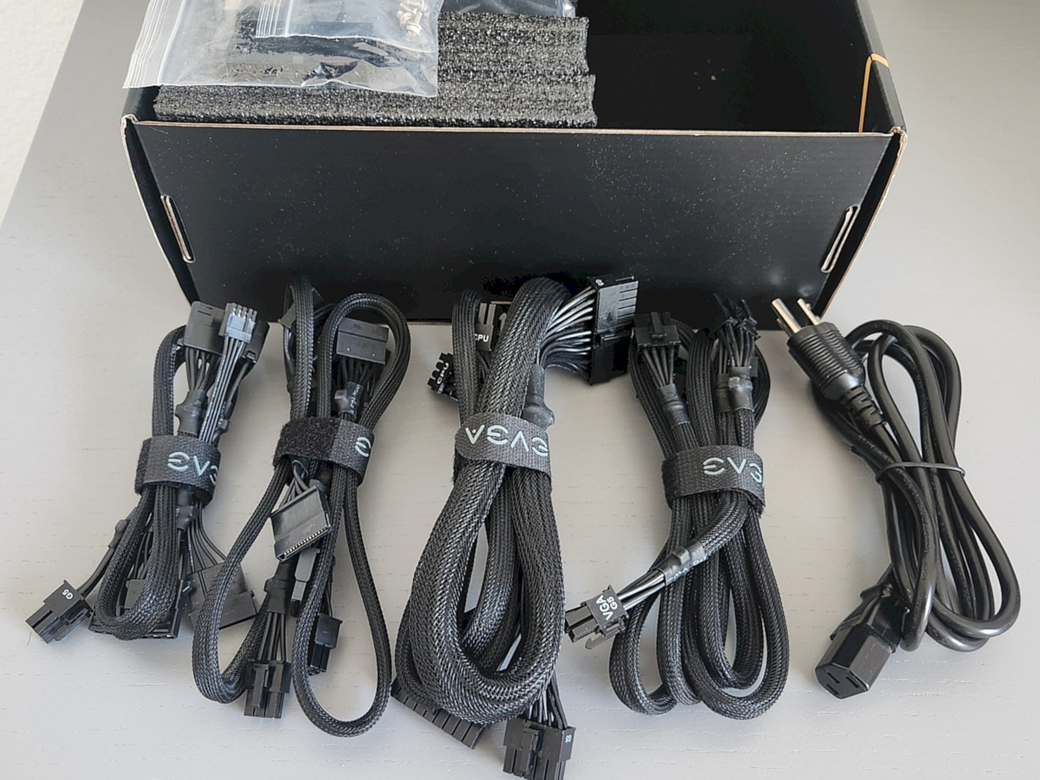 EVGA SuperNova 650 G5 80 Plus Gold 650W Fully modular PSU