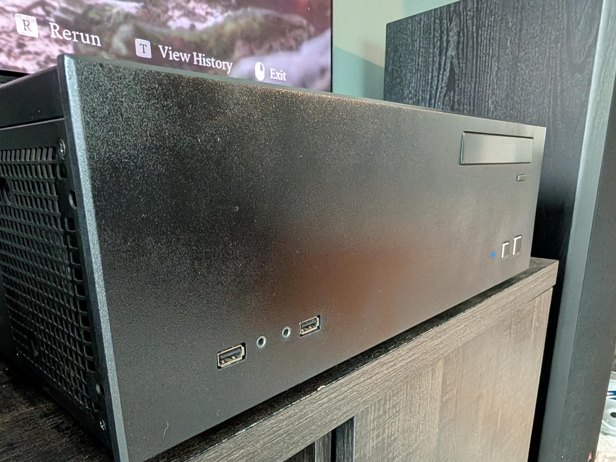 ⬛ "SLATE" - The Ultimate Living Room Console | 4K SteamOS Gaming | Ryzen 7500F + RX 9060 XT 🎮