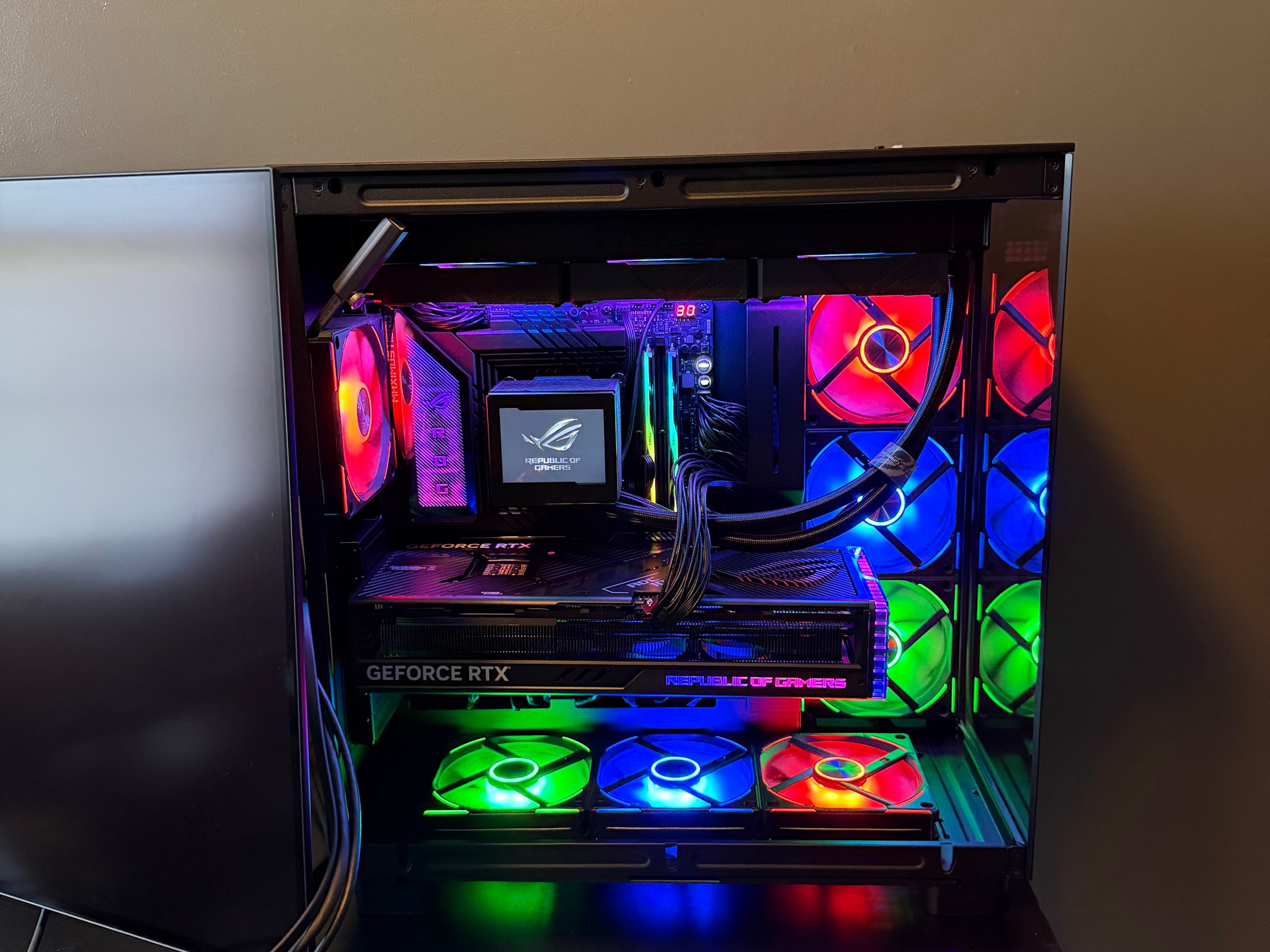 ASUS Rog Strix 4090 | intel i9 14900k | 24GB DDR5