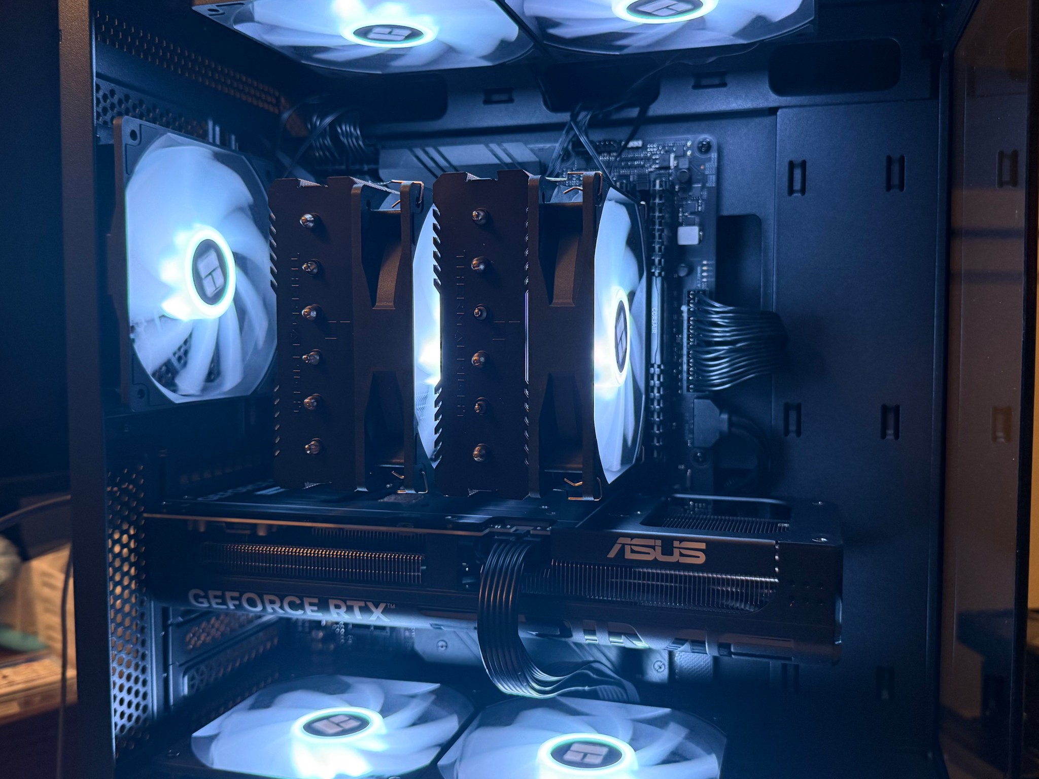 RTX 5070 | Ryzen 7 5800X | 2TB SSD | 16GB DDR4