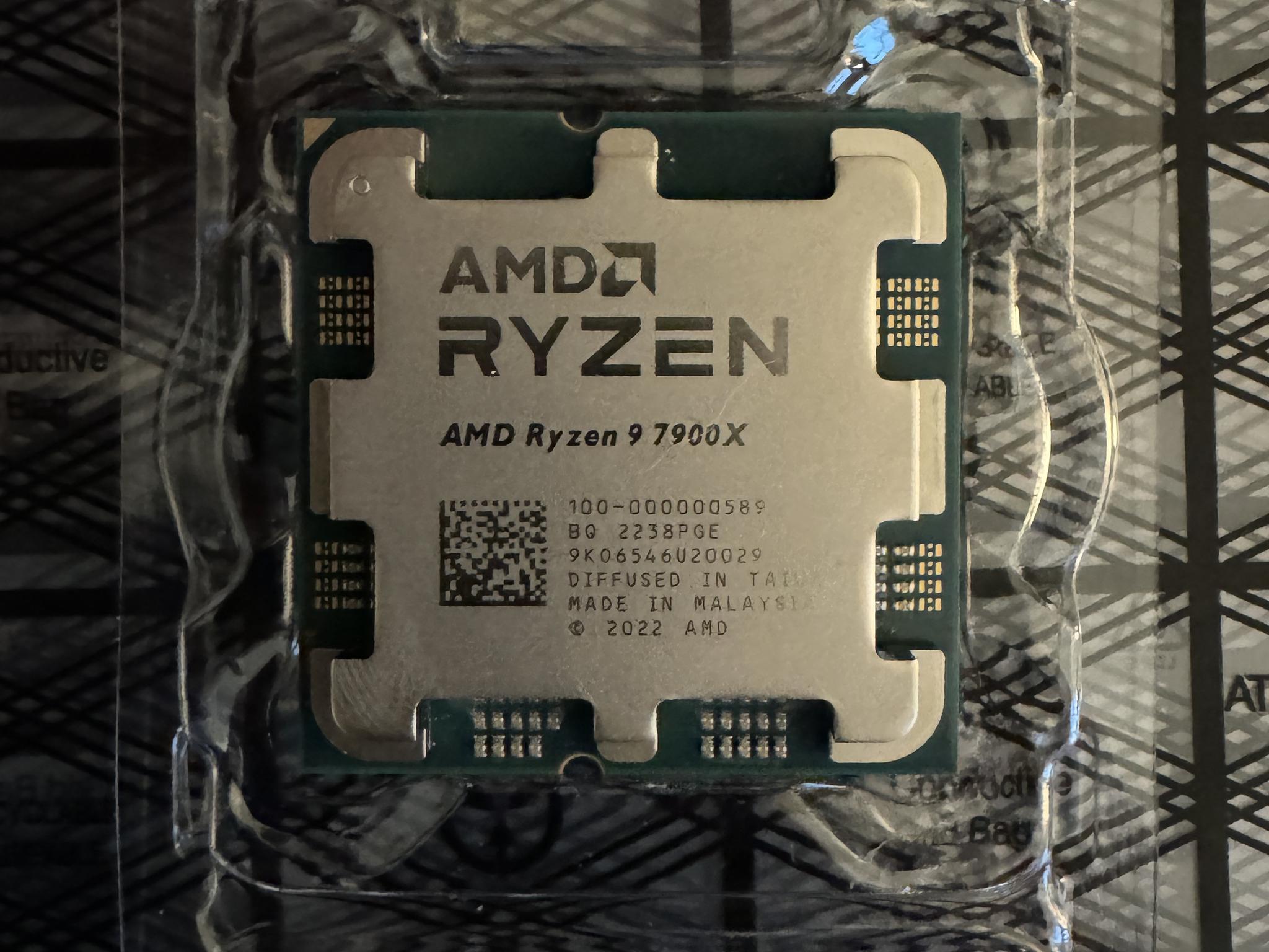 Bundle! Ryzen 9 7900X + B650 MAG Tomahawk WiFi & 32GB DDR5