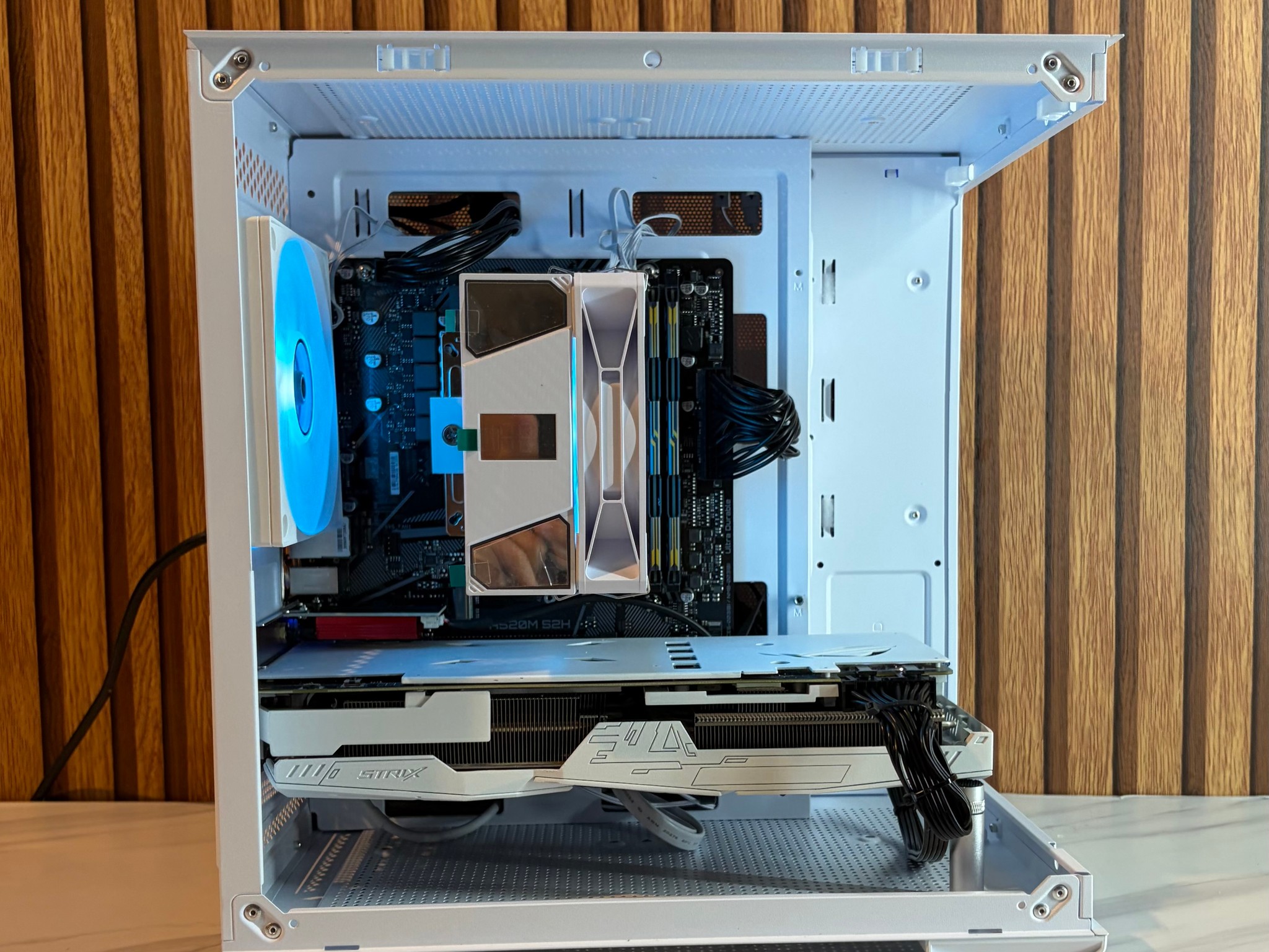 RTX 2060 SUPER | RYZEN 5 3600 | 16GB DDR4 | 500GB SSD | 550W