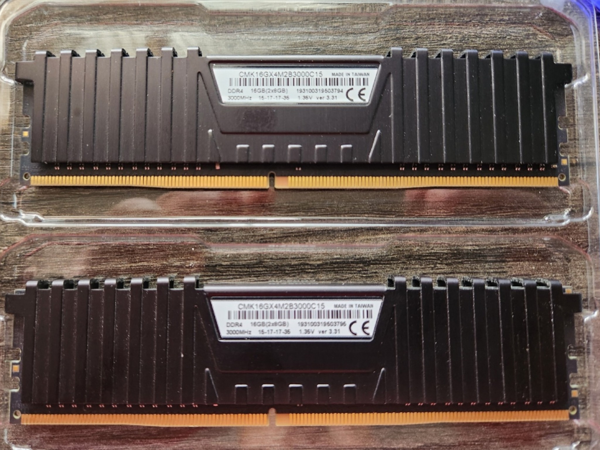 Corsair Vengeance LPX 16GB (2x8GB) DDR4 DRAM 3000MHz C15
