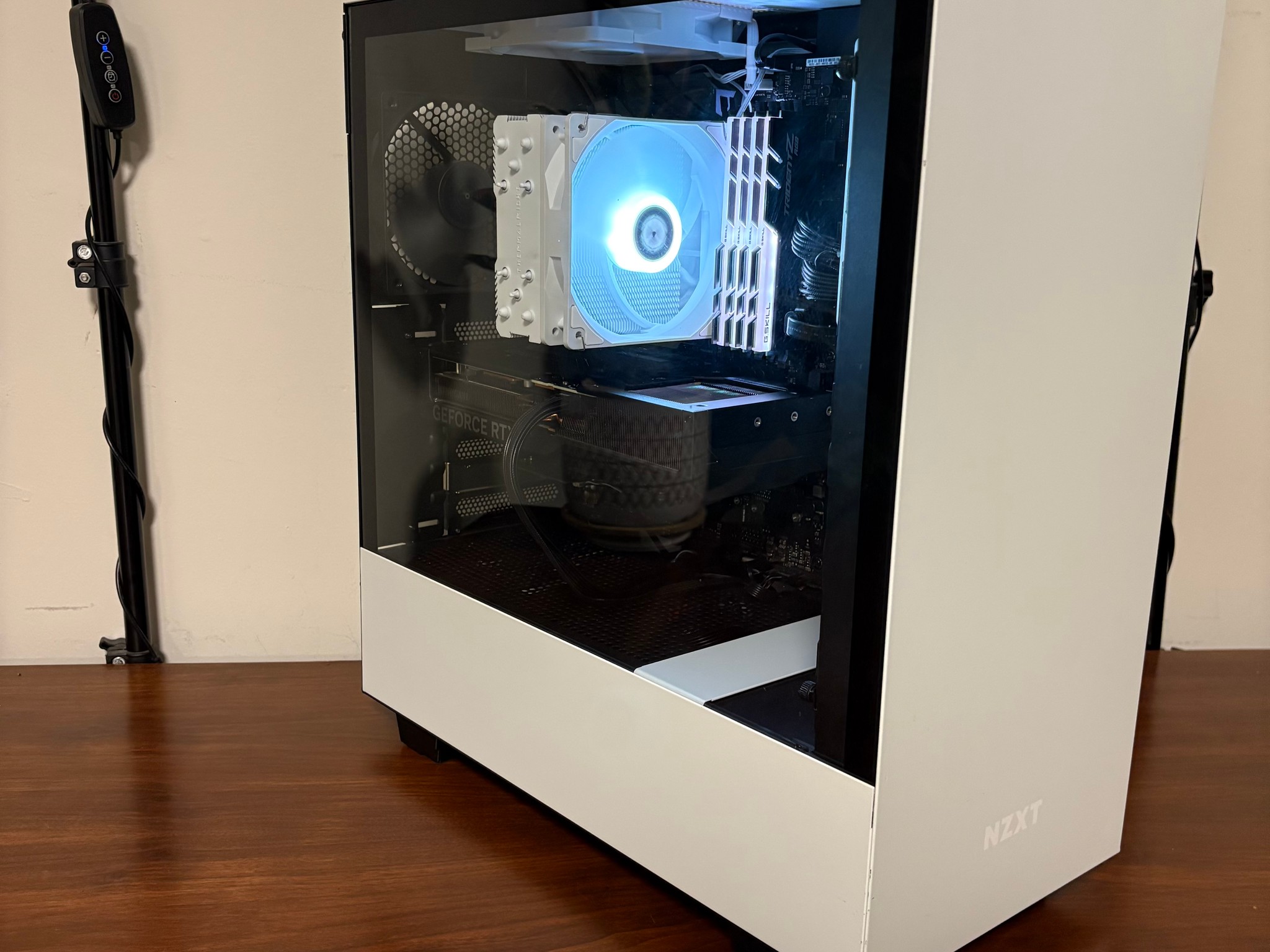 RTX 4070TI | Ryzen 5 5600X | 32GB DDR4 | 1TB NVMe | 850W Gold ATX 3.1 | NZXT H510 White