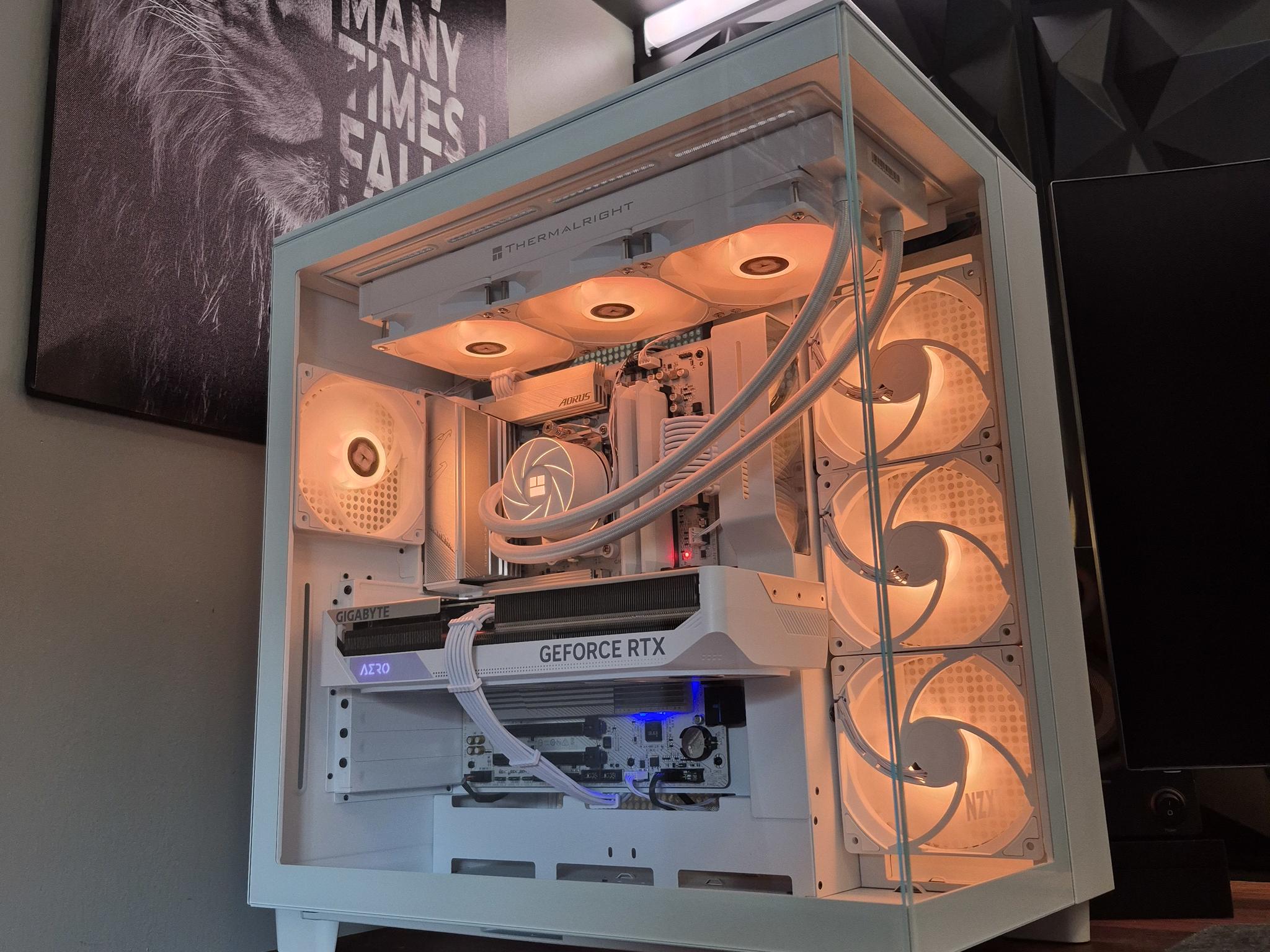RTX 4070 Ti + RYZEN 5 7600X