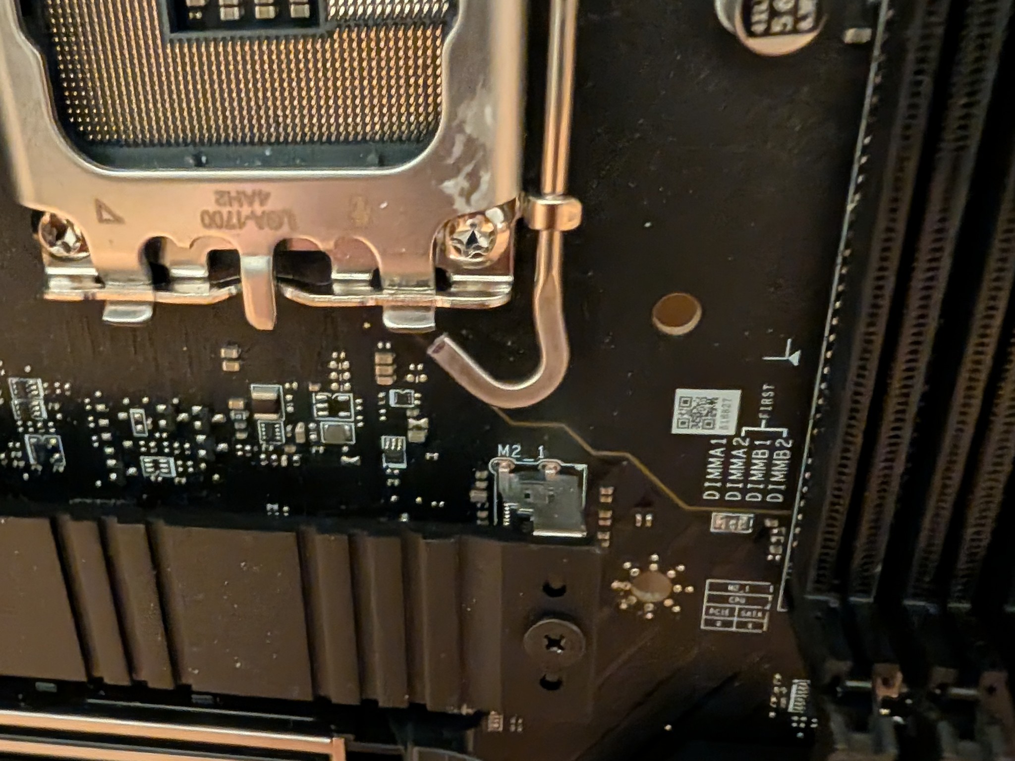 MSI PRO B760-P DDR4 II **Mostly functional**