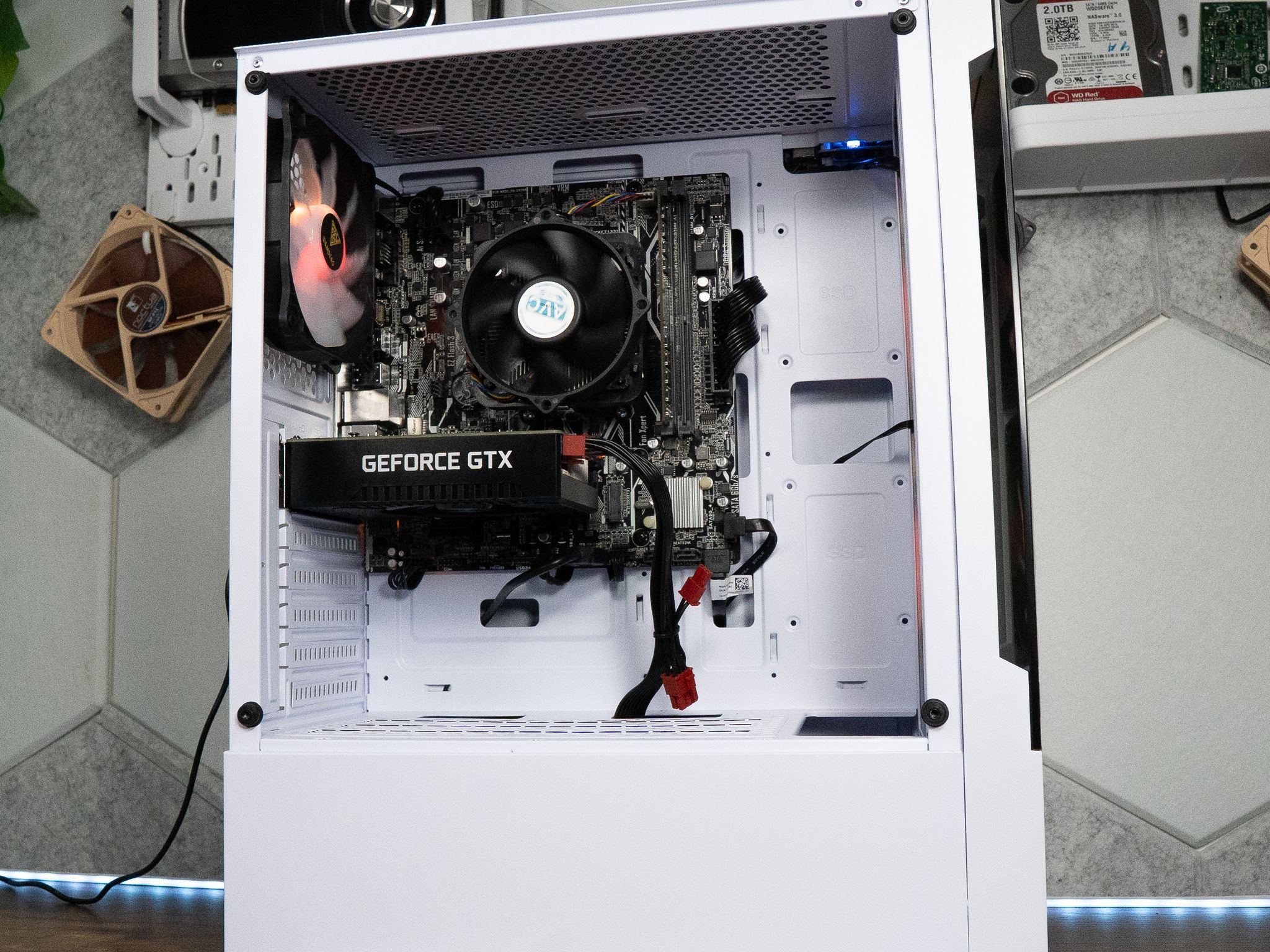 ❄️🌨 | GTX 1660 SUPER | RYZEN 5 2600 | 16GB DDR4 RAM | 1.24TB | Y2K Hero BRONZE