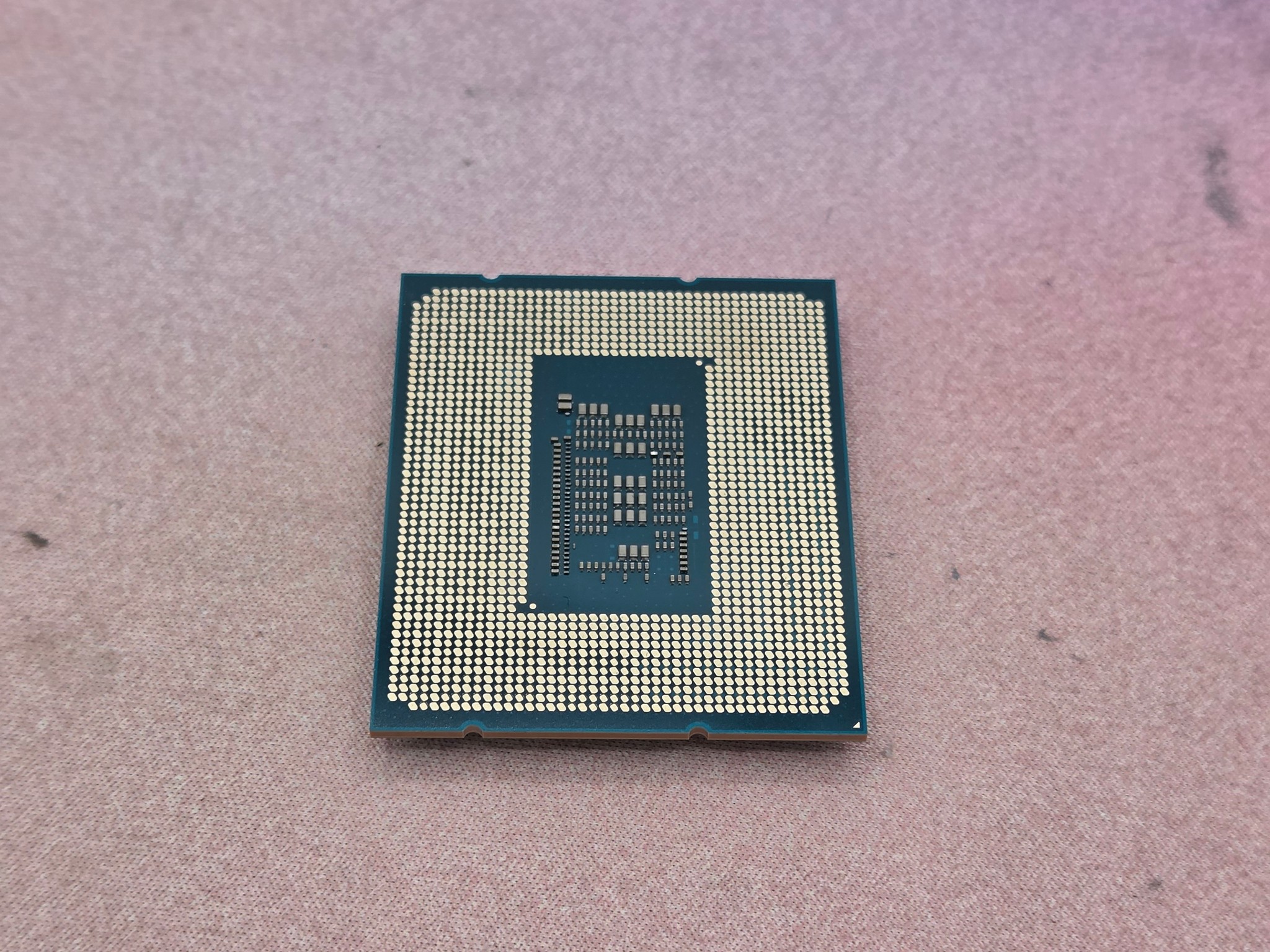 Intel Core i5-12400