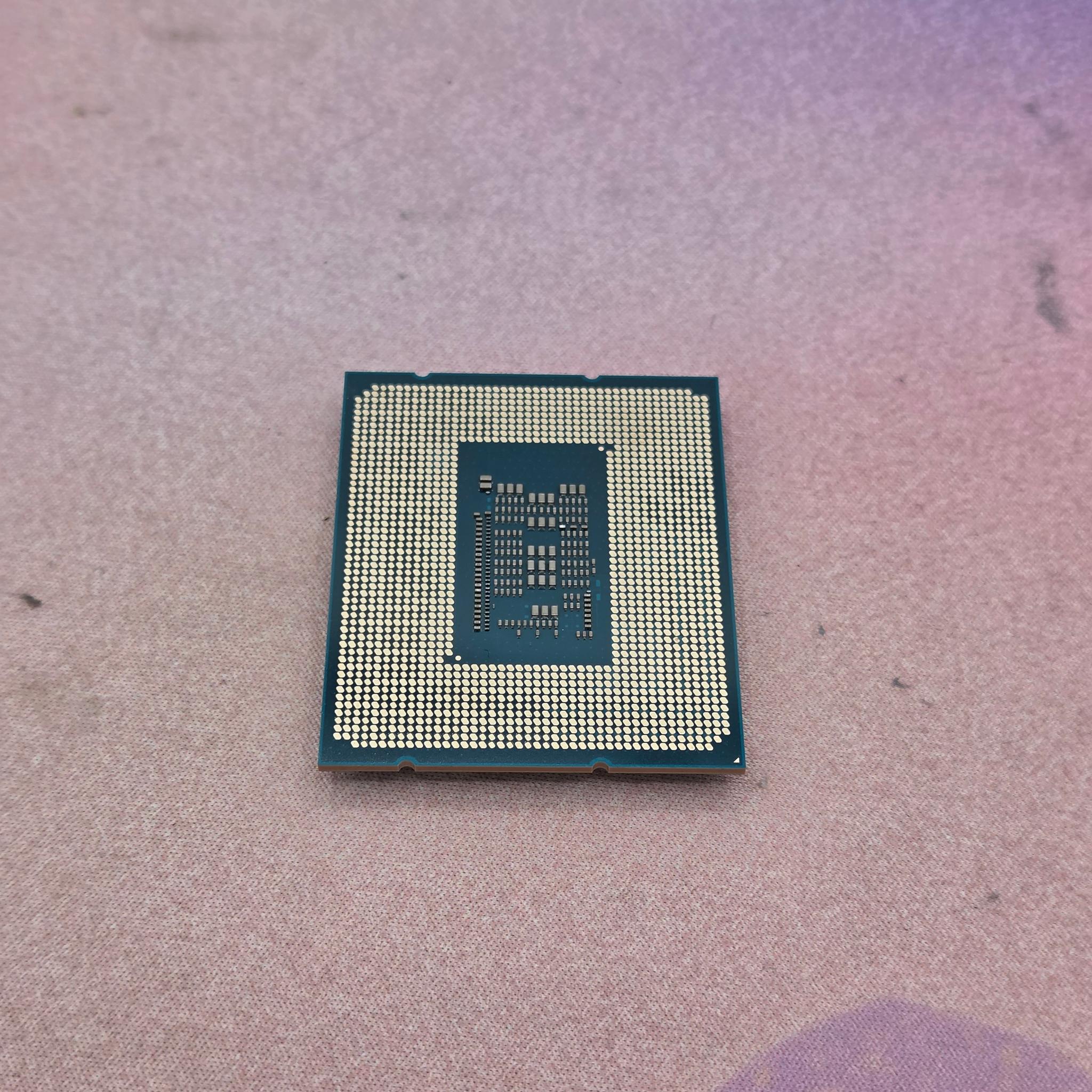 Intel Core i5-12400