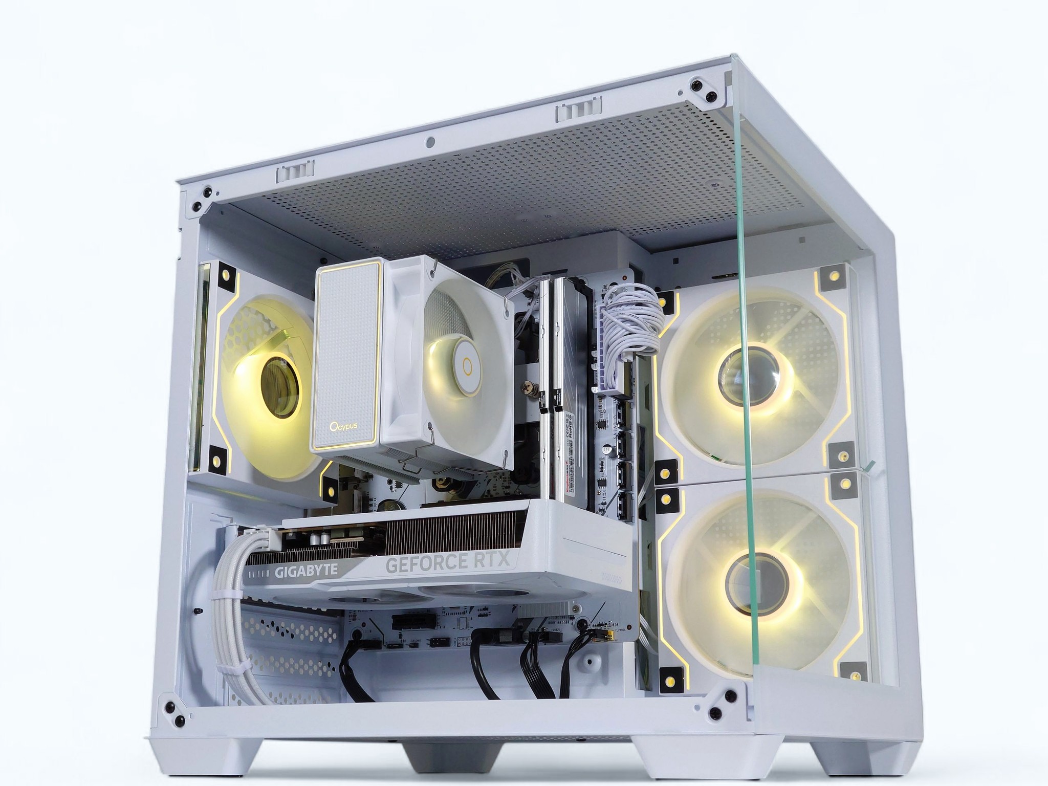 🤍🏔️Alaska V6❄️Nvidia RTX 5060 8GB❄️AMD Ryzen 5 5600 6 core❄️16GB DDR4❄️1TB NVME SSD