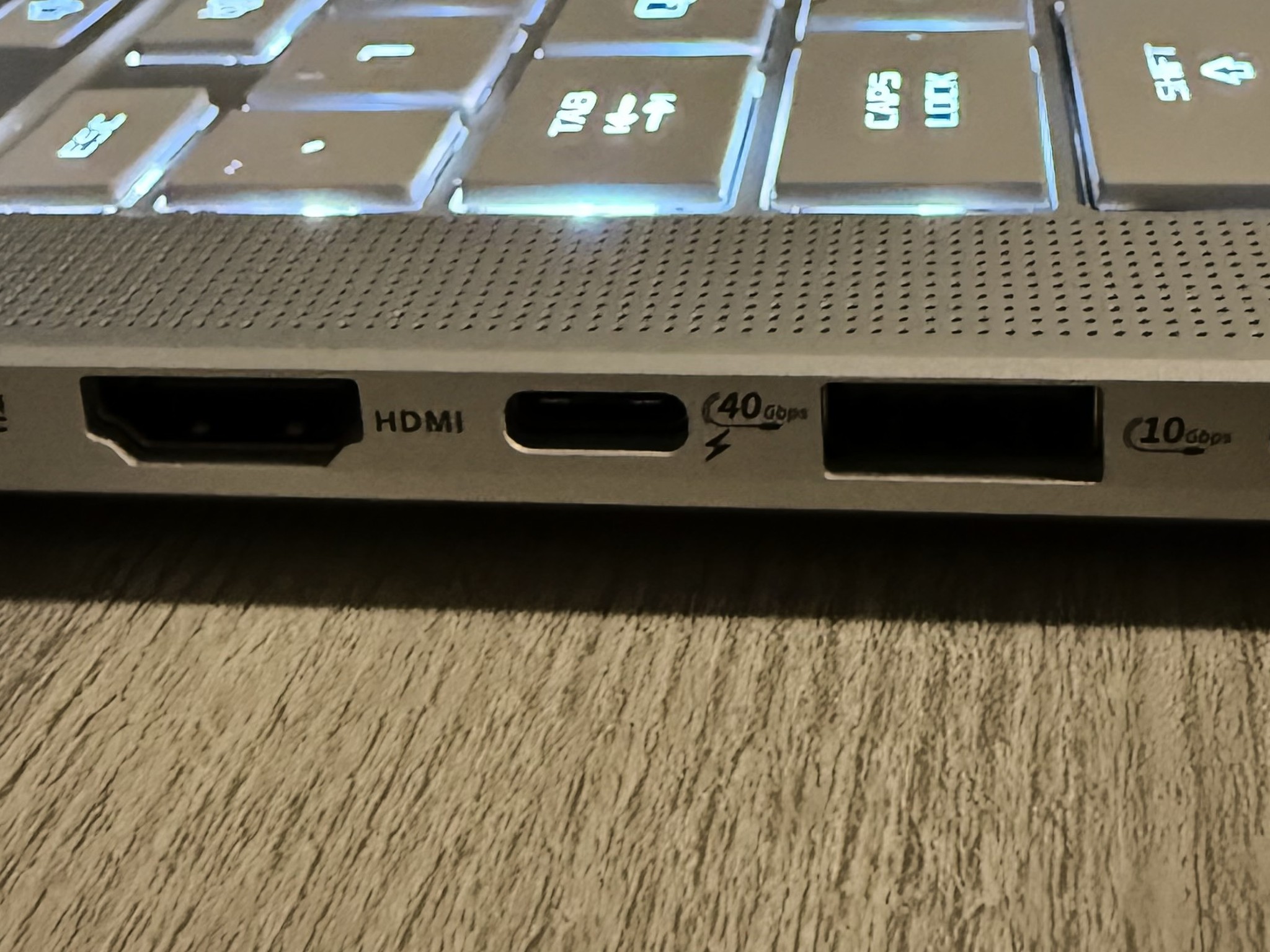 ASUS ROG Zephyrus G14 (Platinum White) – Ryzen 9 / RTX 4060 Gaming Laptop