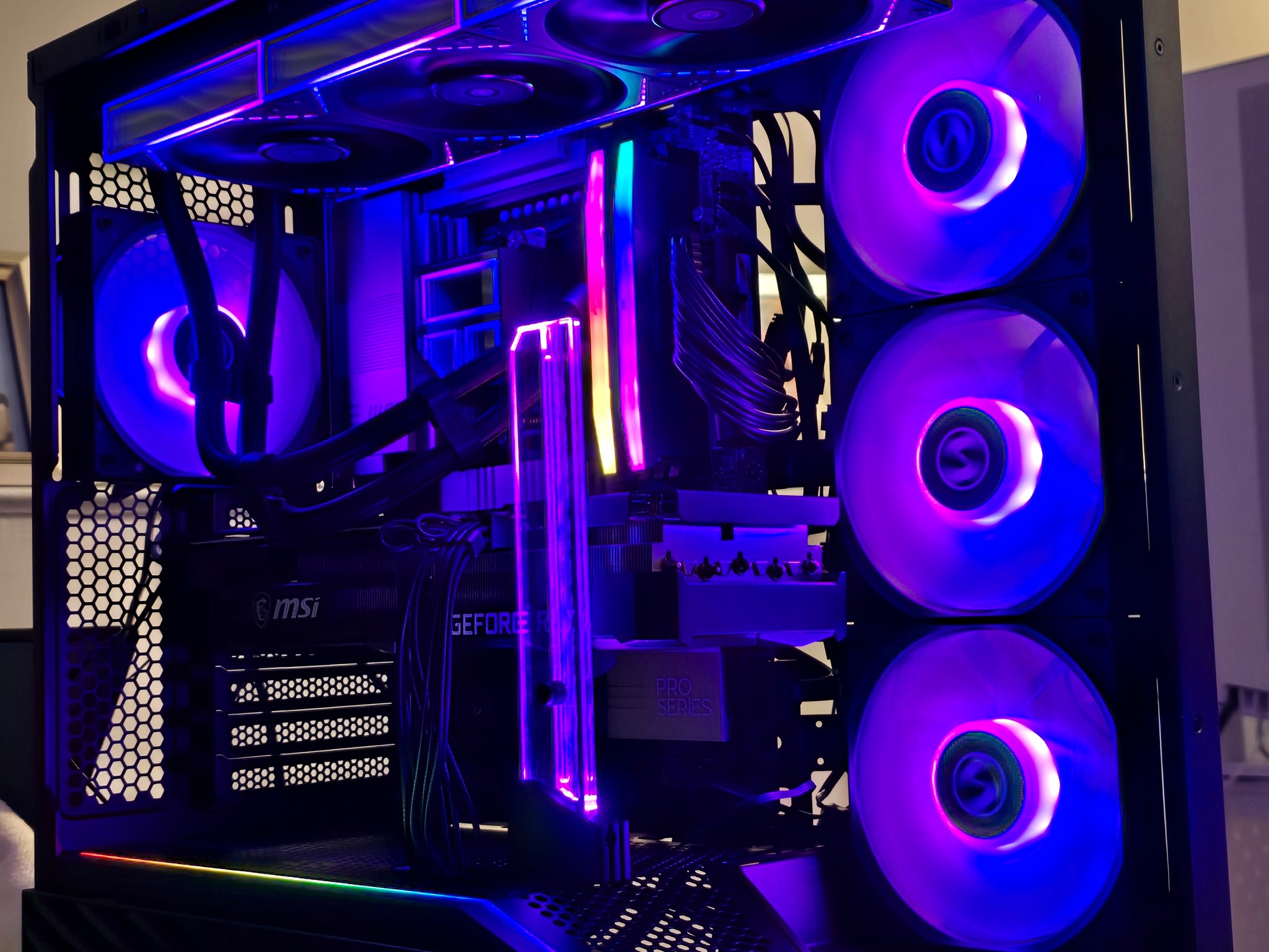 💥Versatile Black PC💥RTX 3070 TI | Ryzen 7 7700X | 32GB DDR5 | 1TB NVME M.2 | Windows 11 Pro