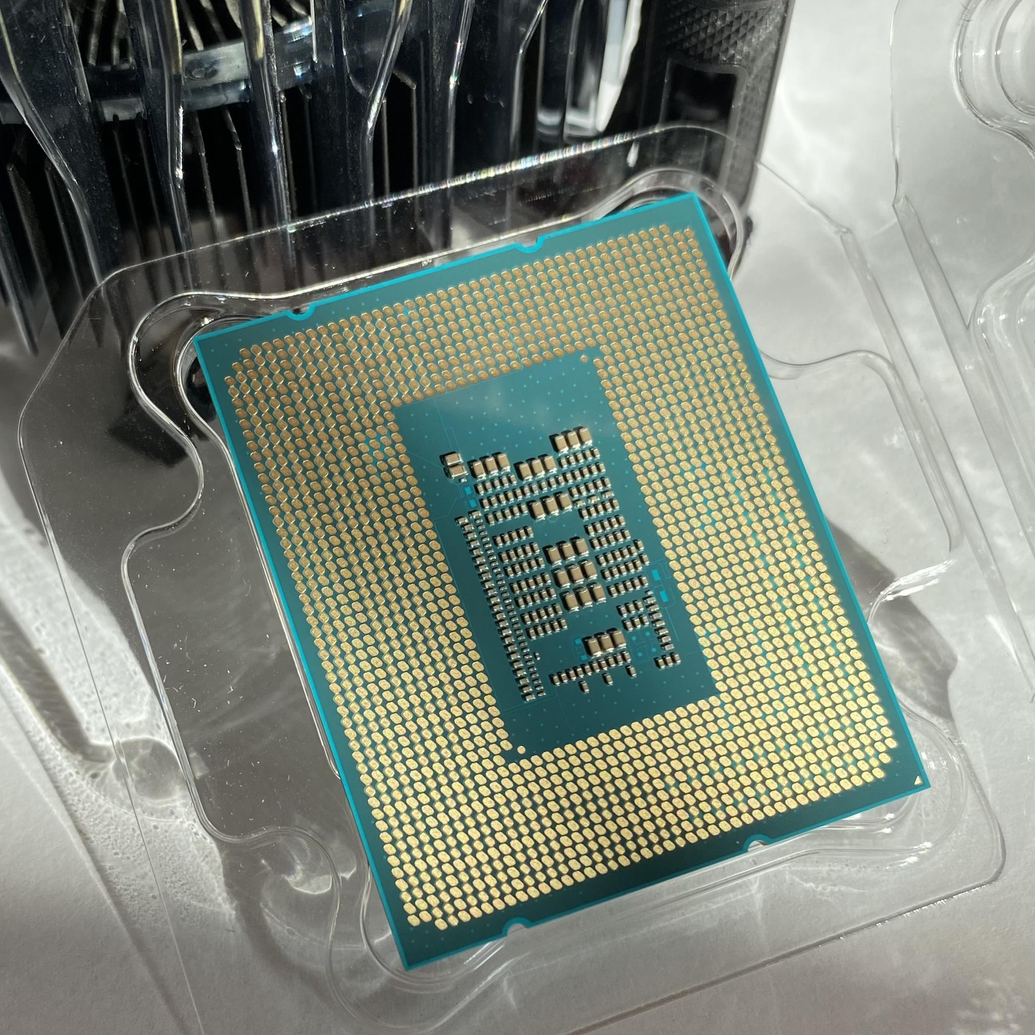 i3-12100f