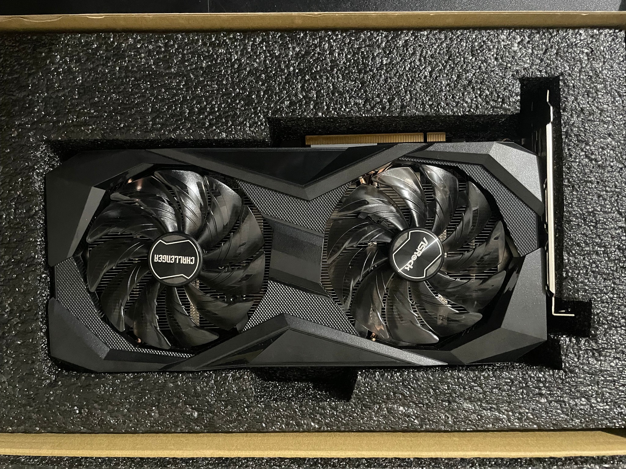 ASRock AMD Radeon RX 7600 Challenger OC 8GB GDDR6 Graphics Card