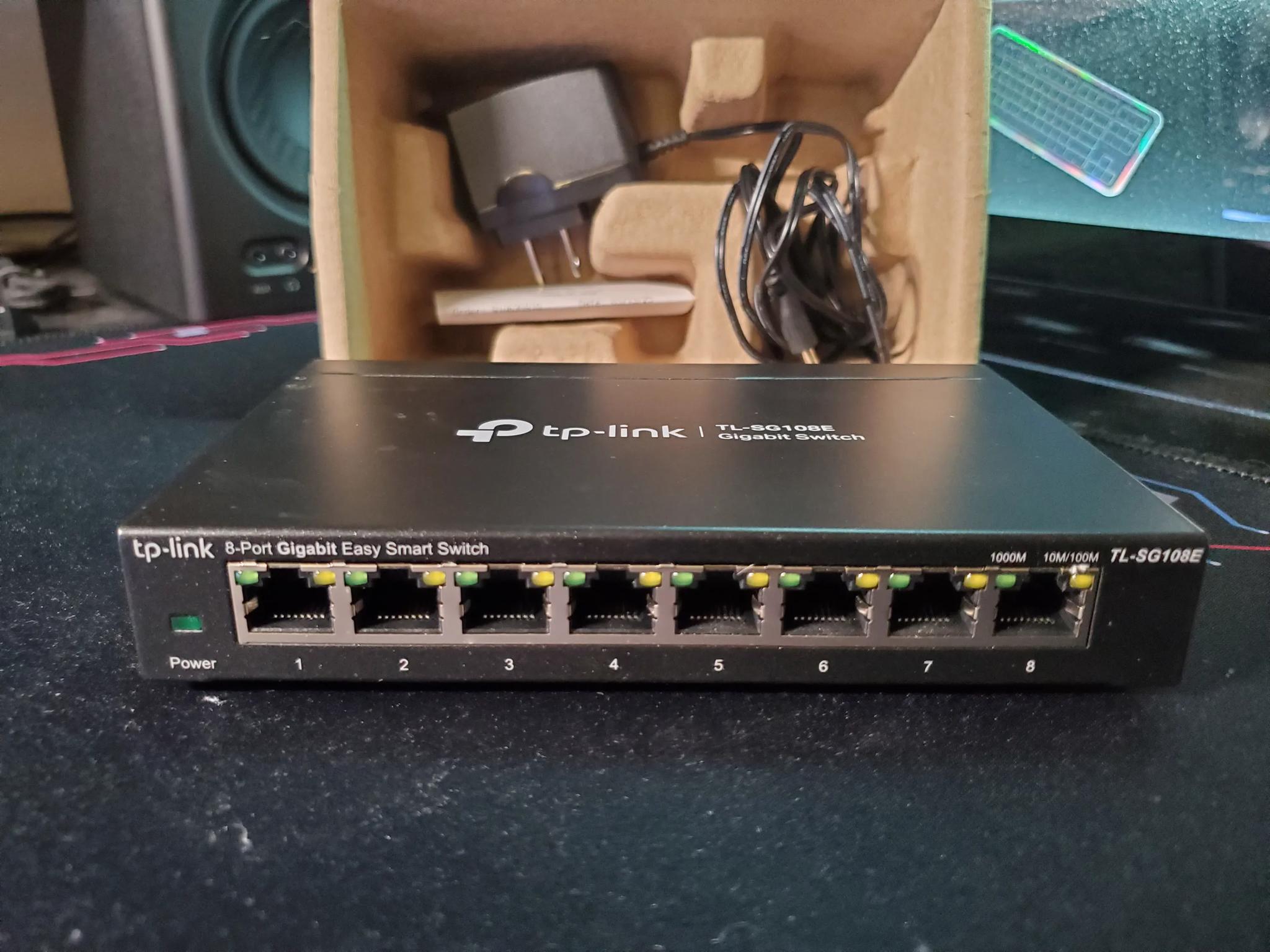 TP-Link TL-SG108E 8-Port Gigabit Easy Smart Switch