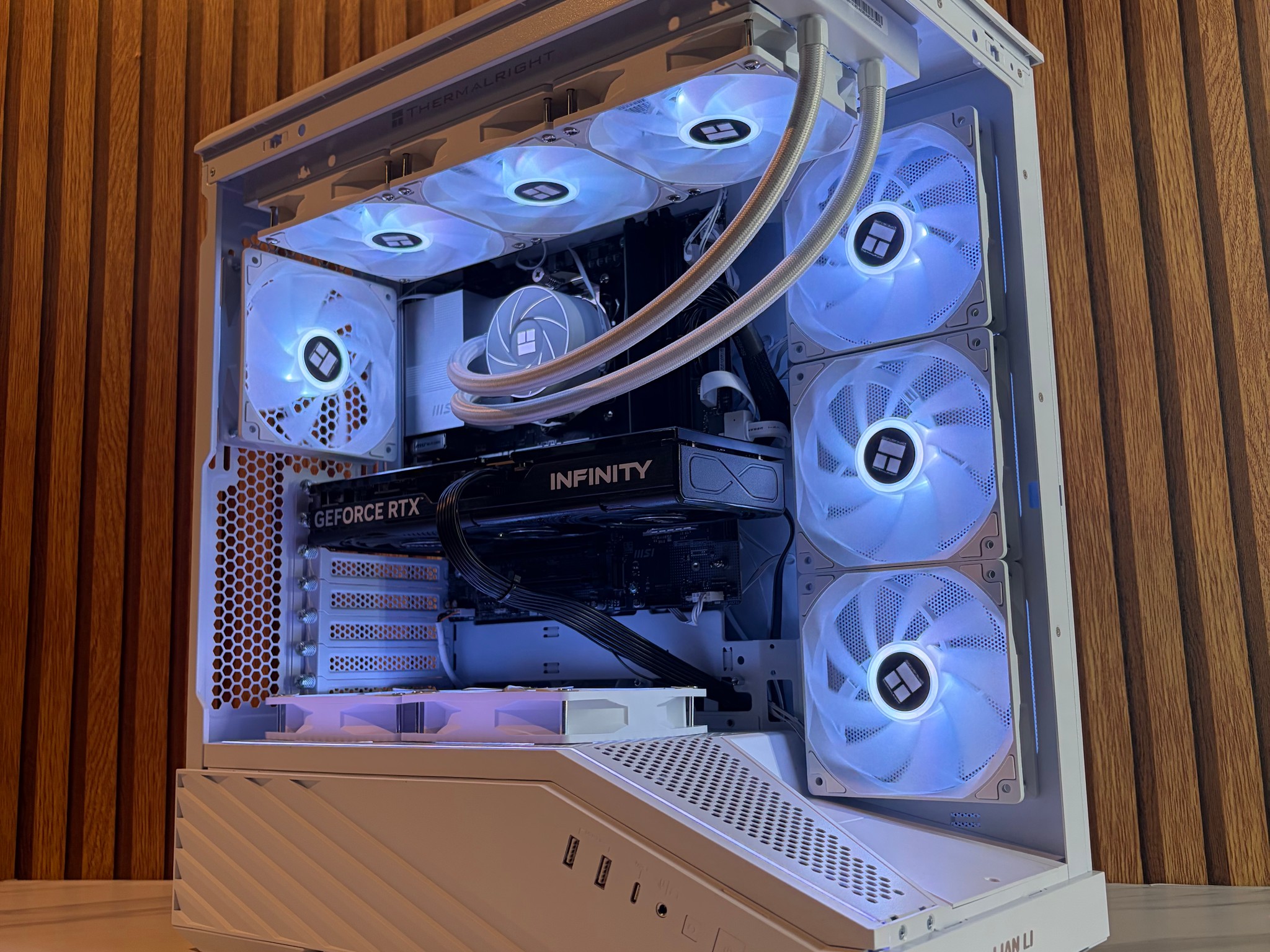 RTX 5070 | RYZEN 7 7800X3D | 16GB DDR5 | 750W PSU | 1TB SSD| 360MM AIO