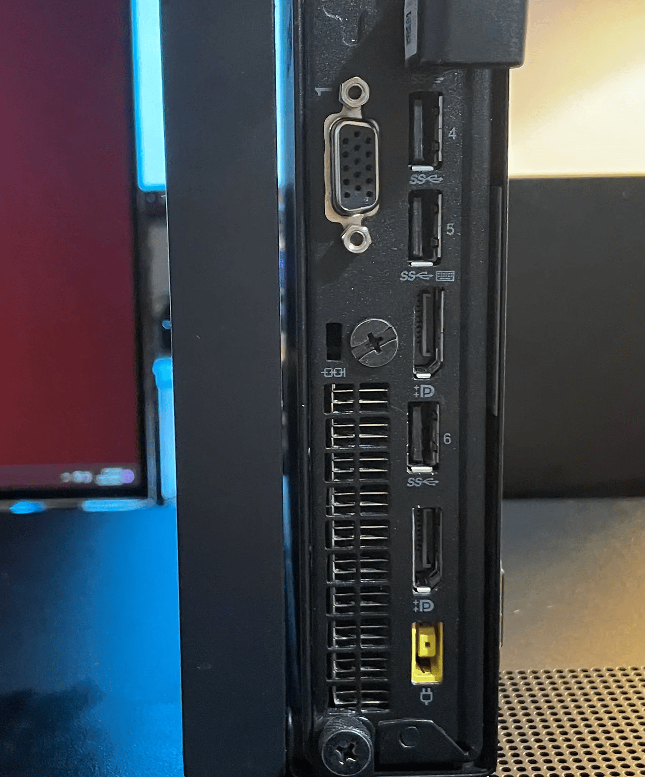 SFF Lenovo M710q 