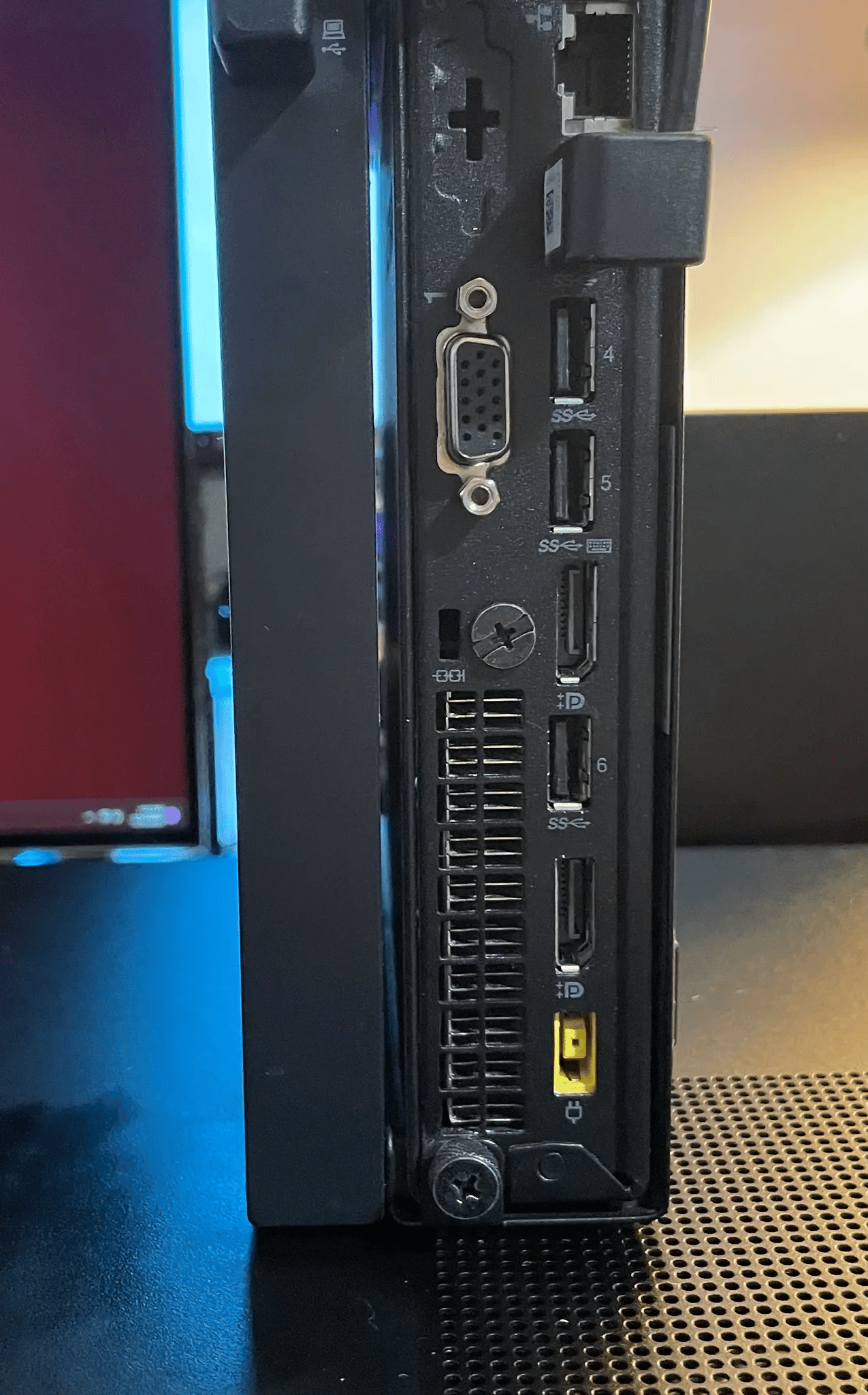 SFF Lenovo M710q 