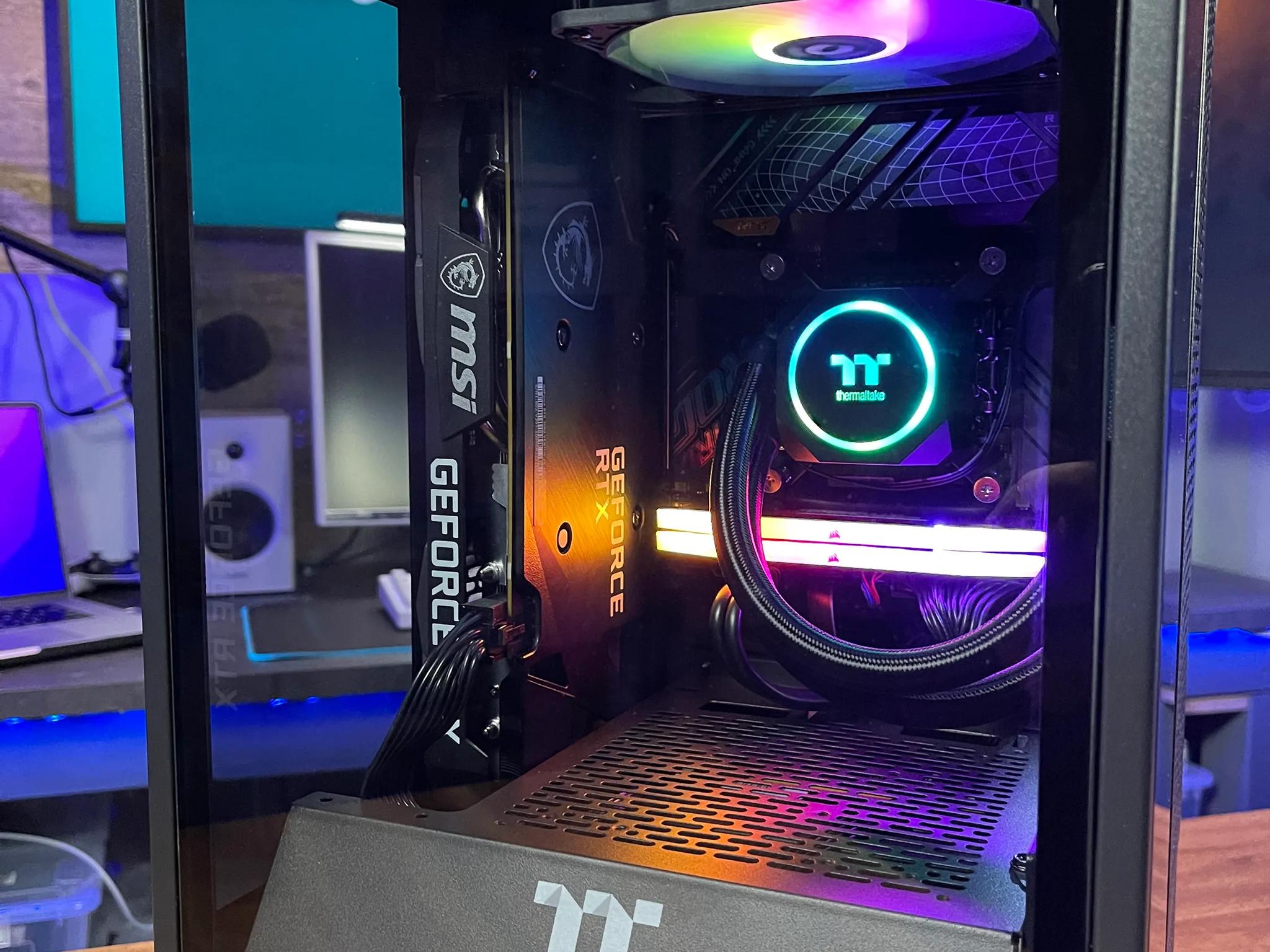 Mid-Range Thermaltake Tower 100 Gaming PC