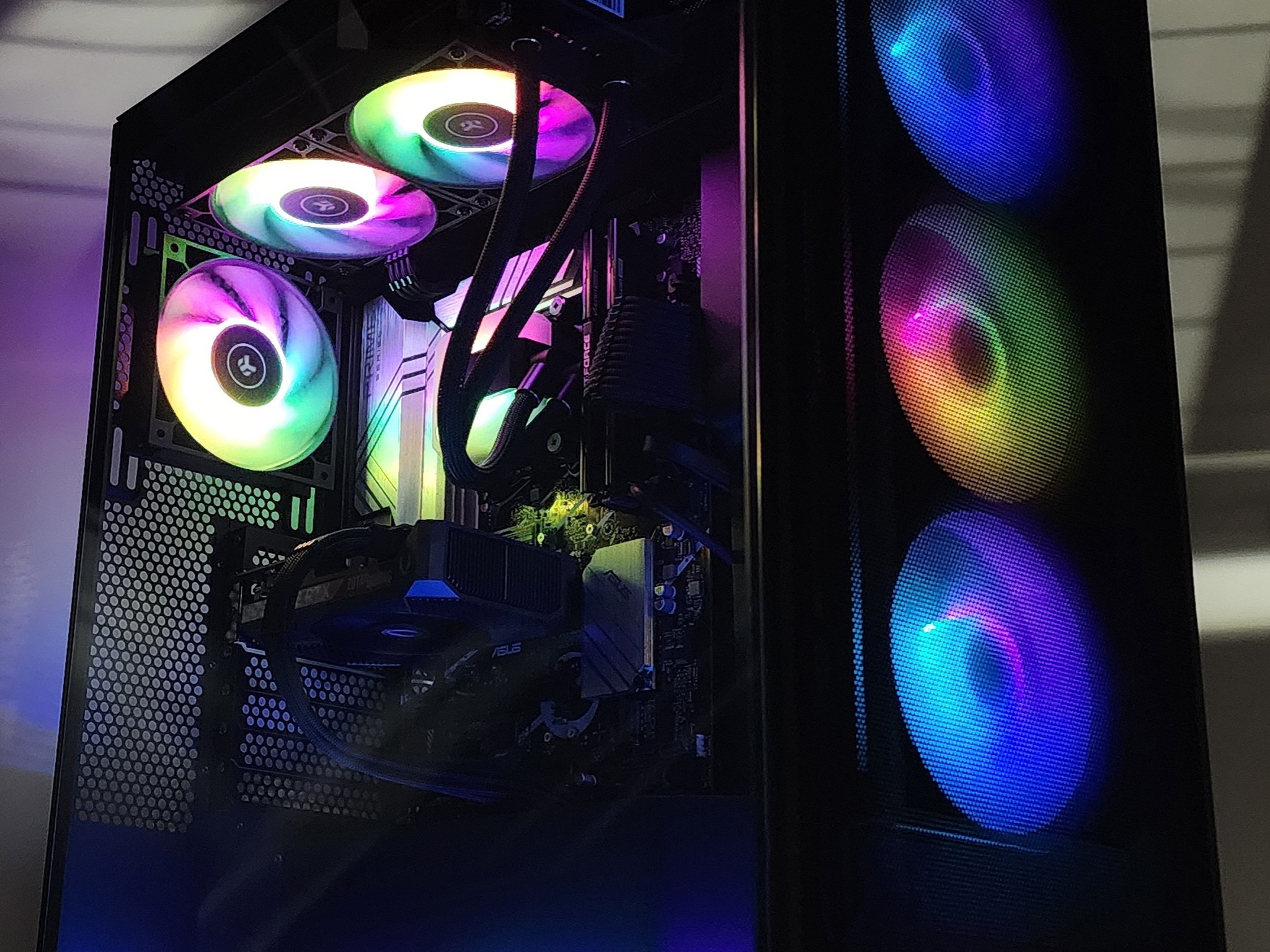 Gaming PC i5-14400F 16GB RAM 1TB SSD RTX 5060  8GB Windows 11 Computer