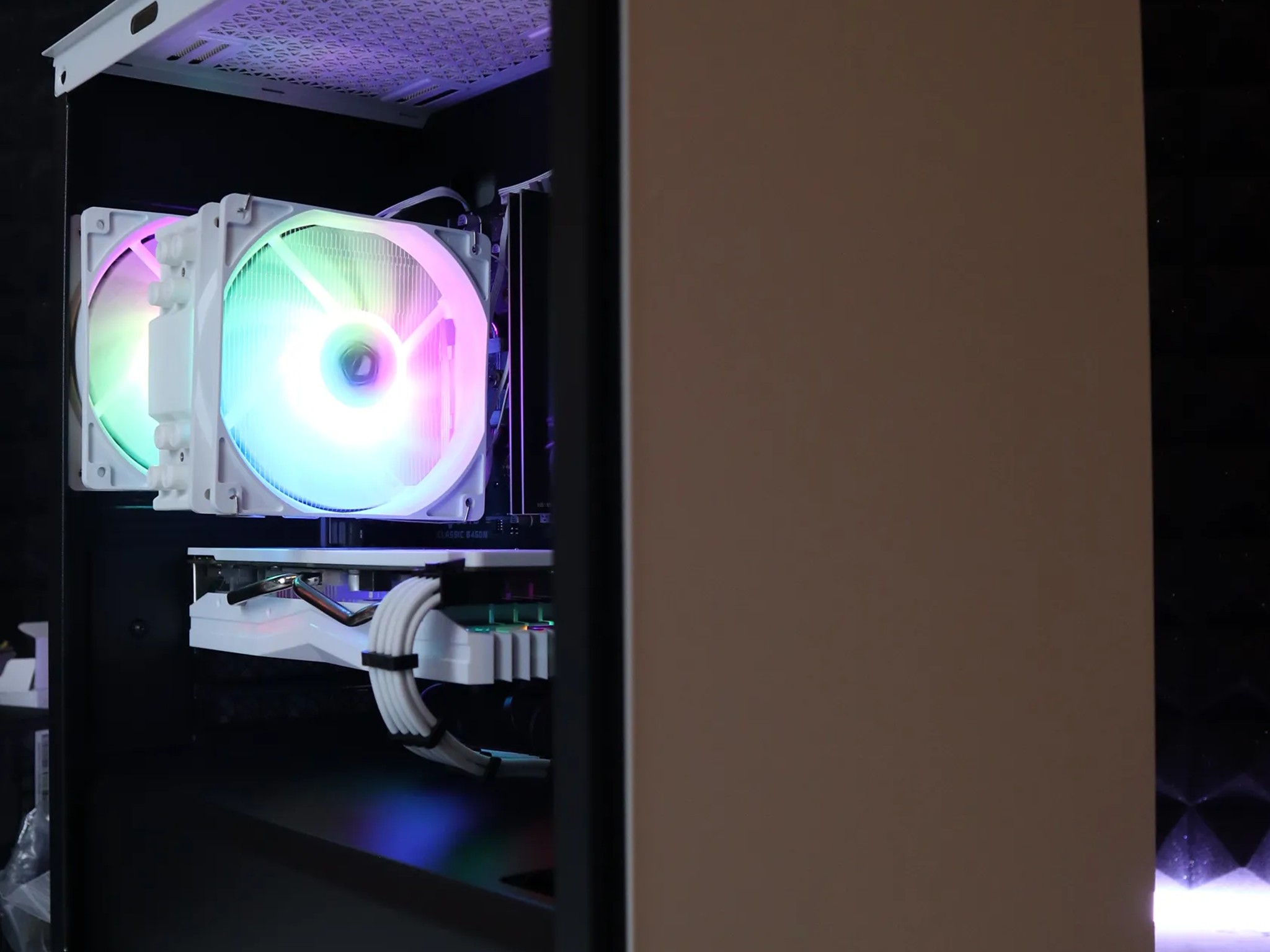 NAMI | Ryzen 3 1300X / RX 580 8GB Gaming PC