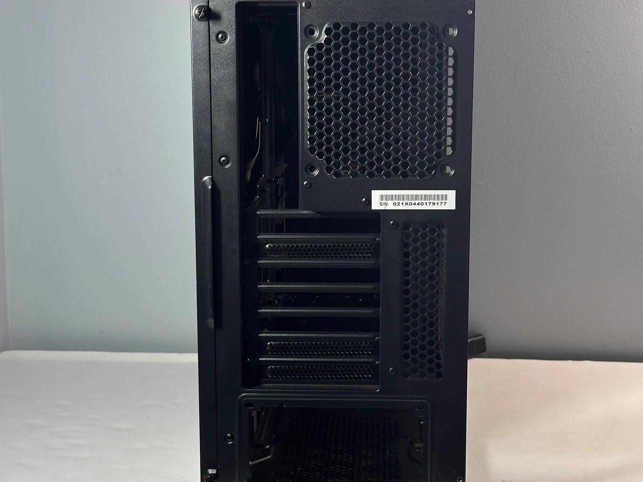 BeQuiet! Pure Base 600 Silent ATX Mid Tower Computer case W/ 1 140mm Fan FREE SHIPPING