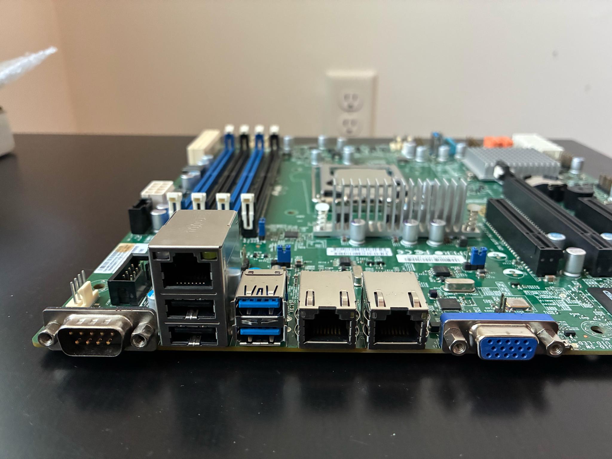 Supermicro X11SSL-F MicroATX Motherboard w/ Xeon E3-1245 v6 *READ DESCRIPTION*