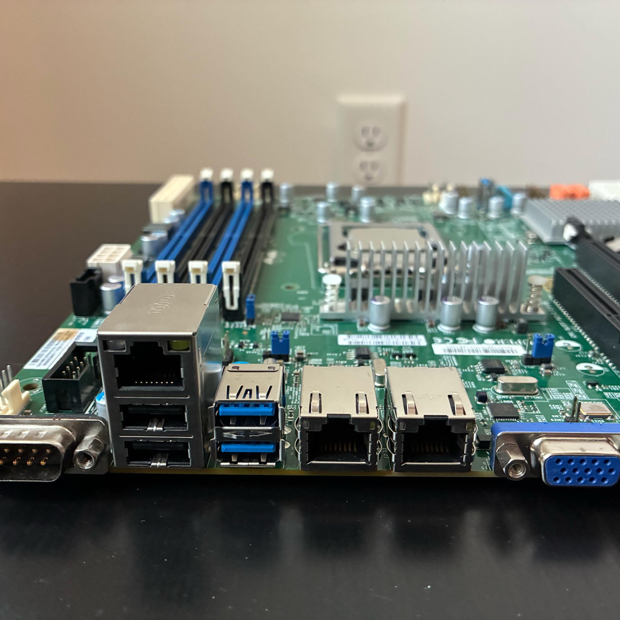 Supermicro X11SSL-F MicroATX Motherboard w/ Xeon E3-1245 v6 *READ DESCRIPTION*