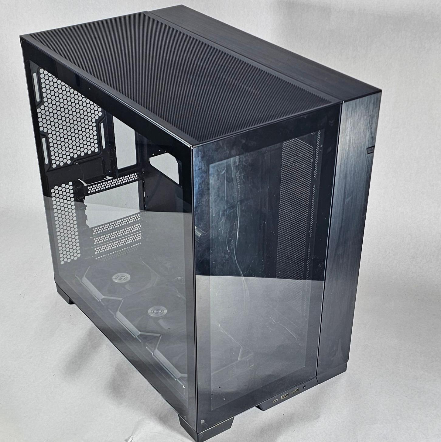 Lian Li PC Case 489 w\ Tempered Glass and 6 RGB Fans