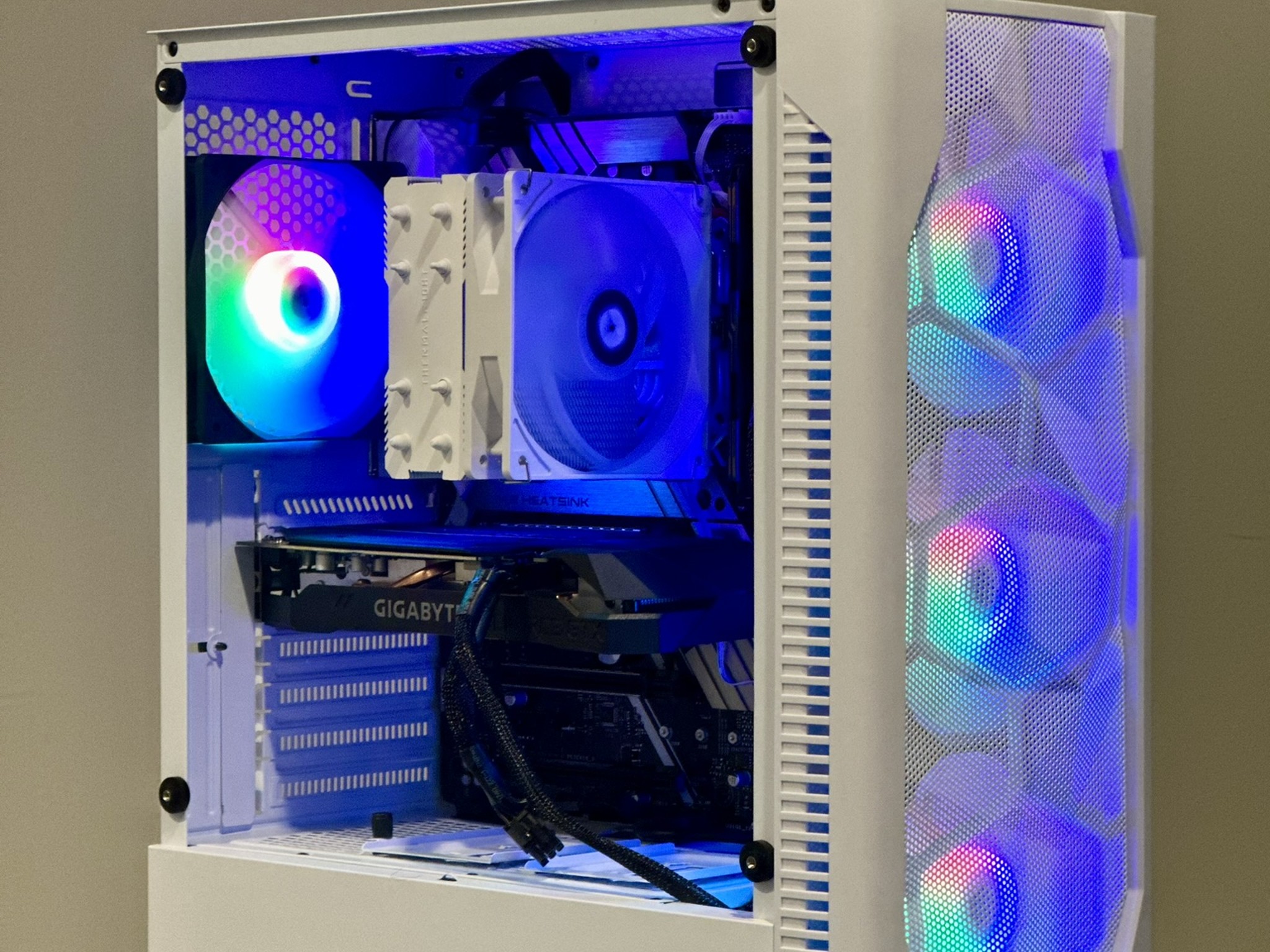 GTX 1660Ti, Ryzen 5 3600 White Gaming PC