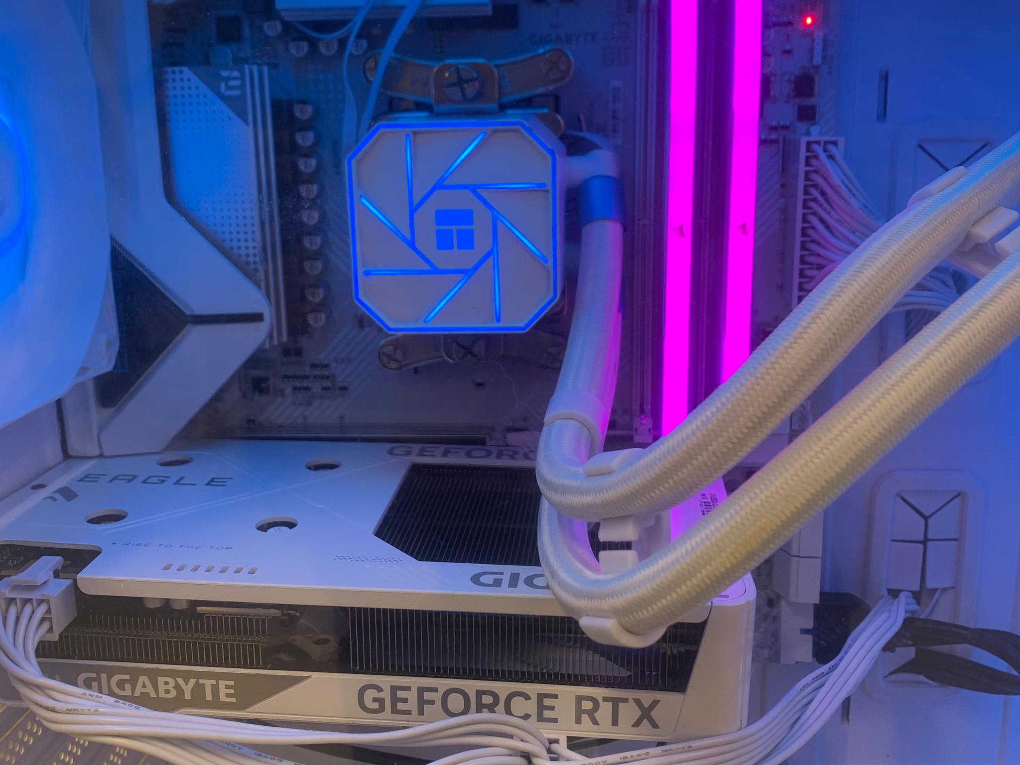 Christmas blast 9600X / RTX 5060 / 4 TB / 32 gb