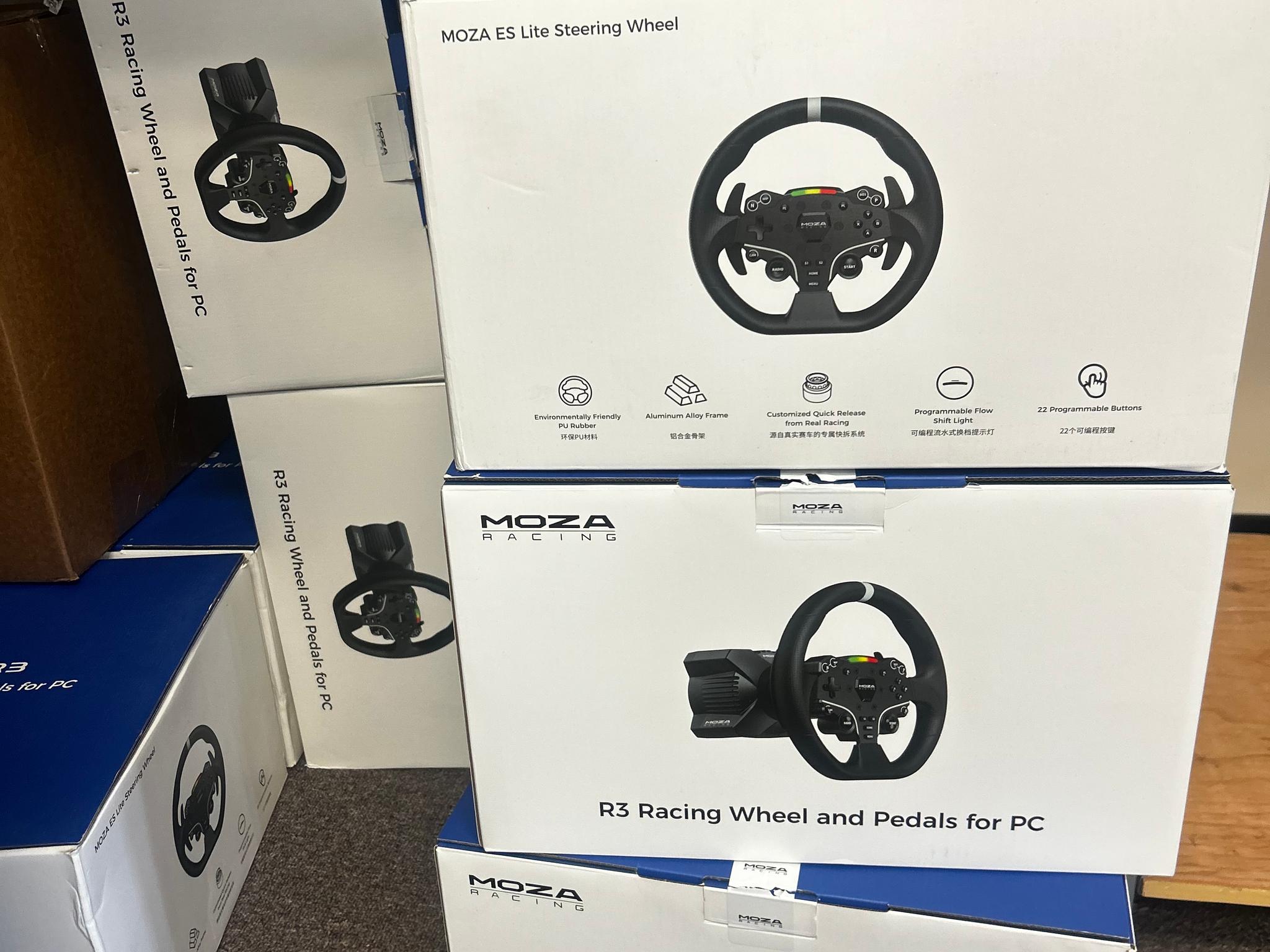 MOZA R3 Racing Wheel and Pedals for PC