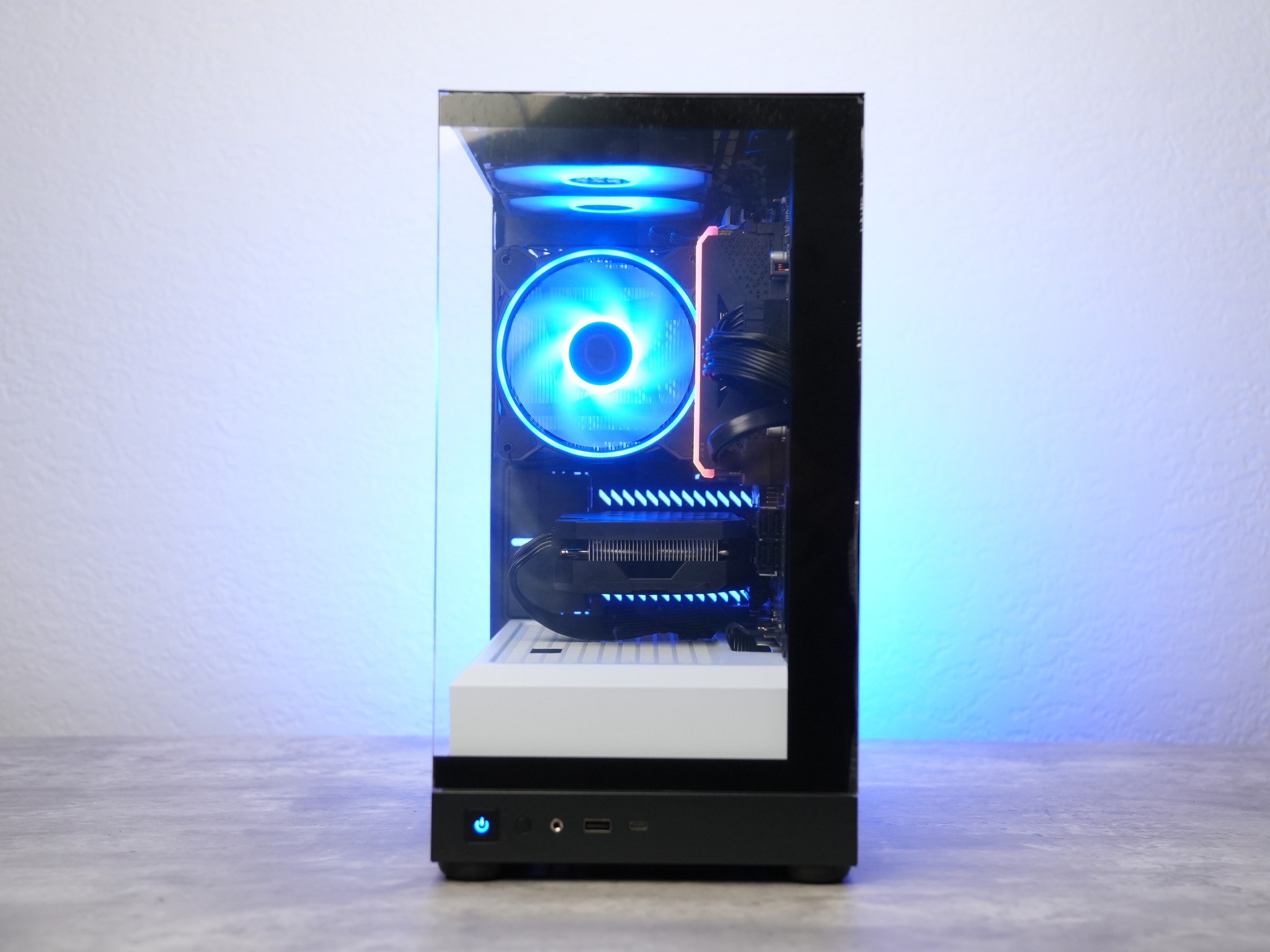 Gaming PC | RTX 4060 | RYZEN 5 5600X | 16GB RAM | 1TB SSD | WINDOWS 11 | WIFI & BT
