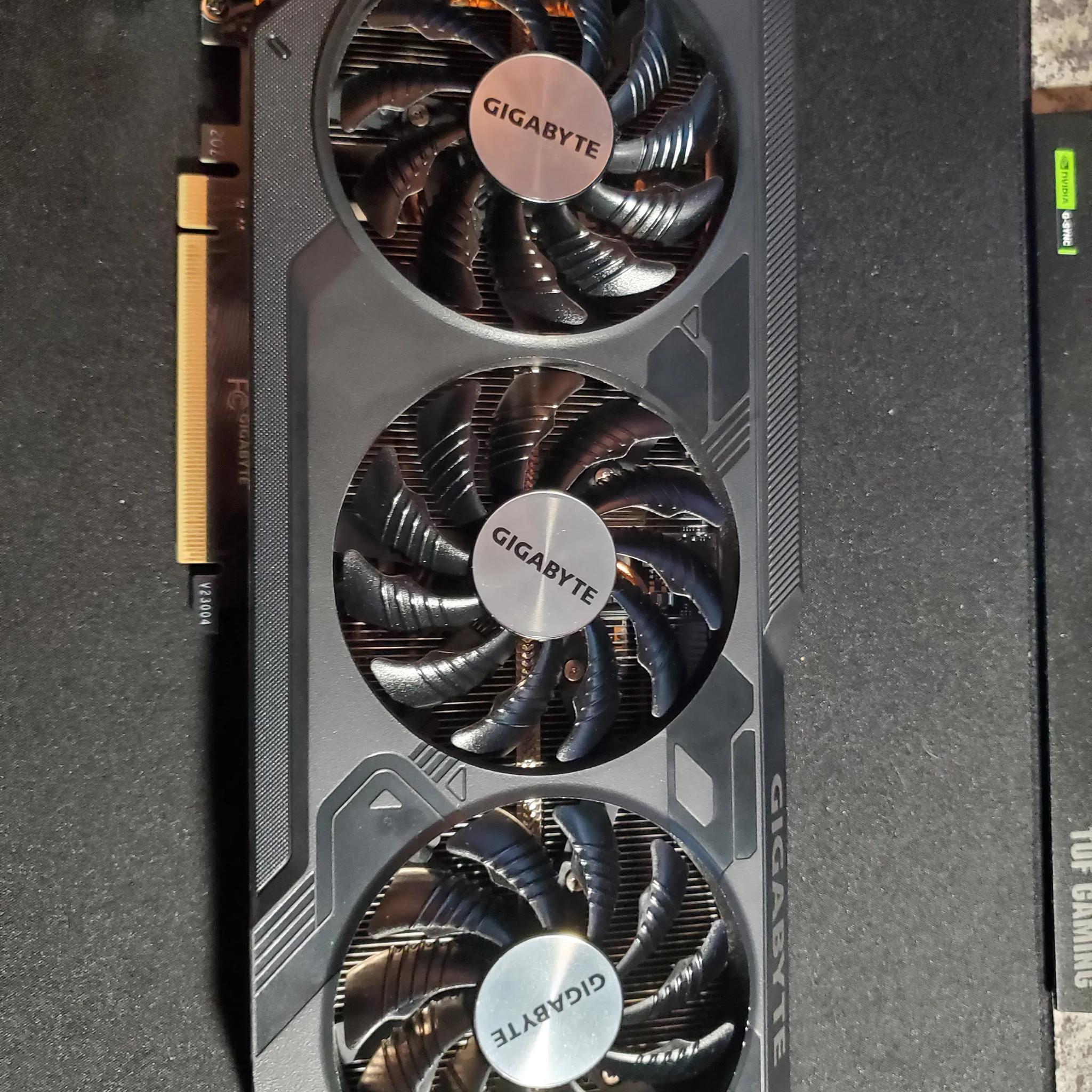 RTX 4070 12 GB Gigabyte Windforce