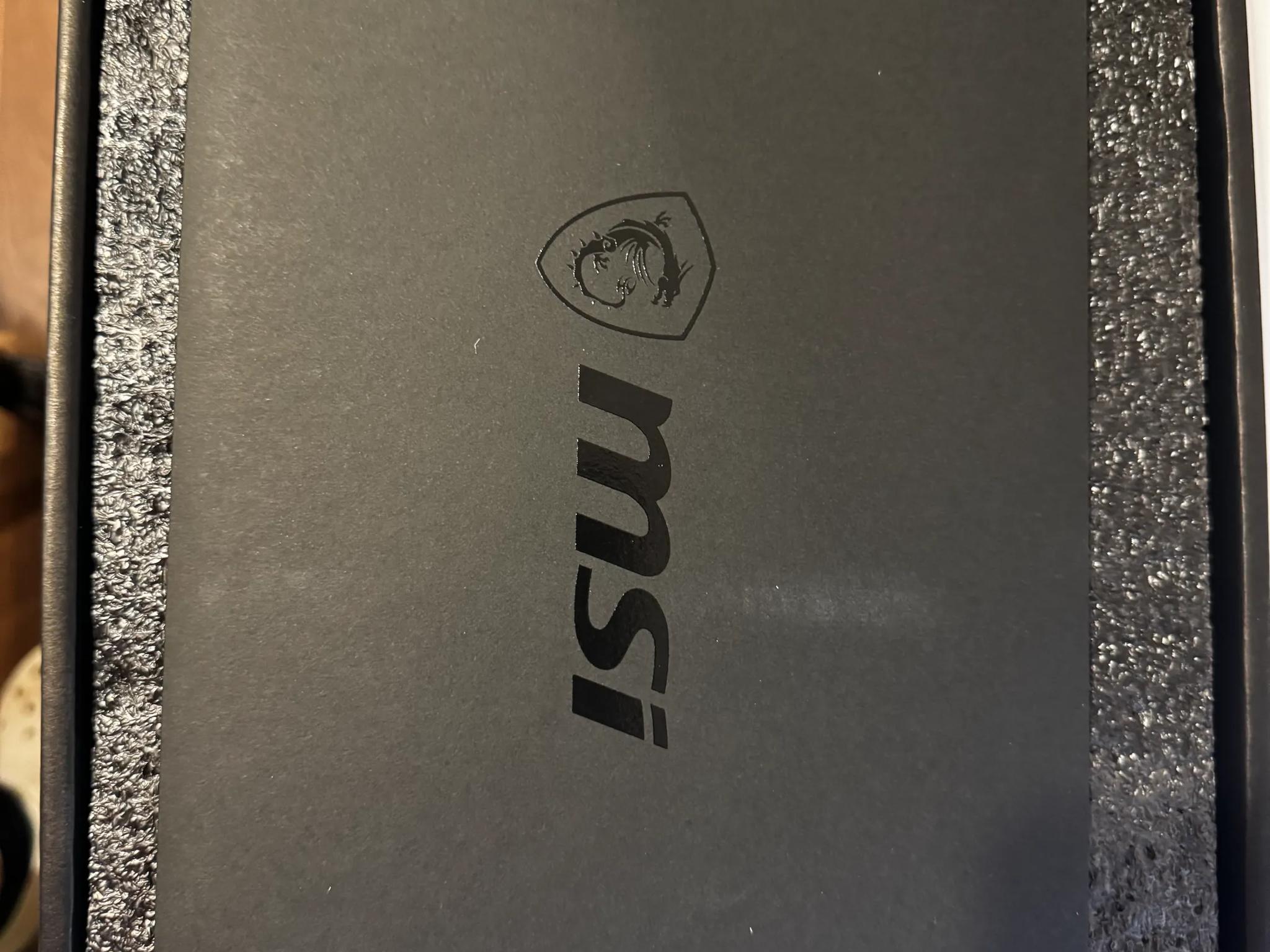 MSI Mech 2X/AMD Radeon RX 6750XT