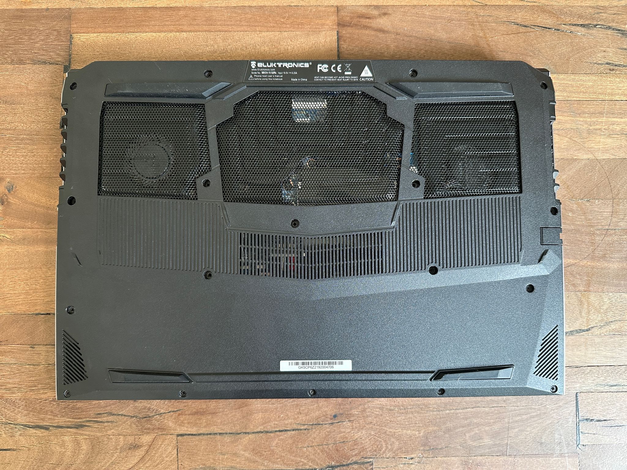 Eluktronics Mech 15 G2Rx | GTX 1660 Ti | i7-9750H | 32GB RAM | 512GB SSD + 512GB HDD