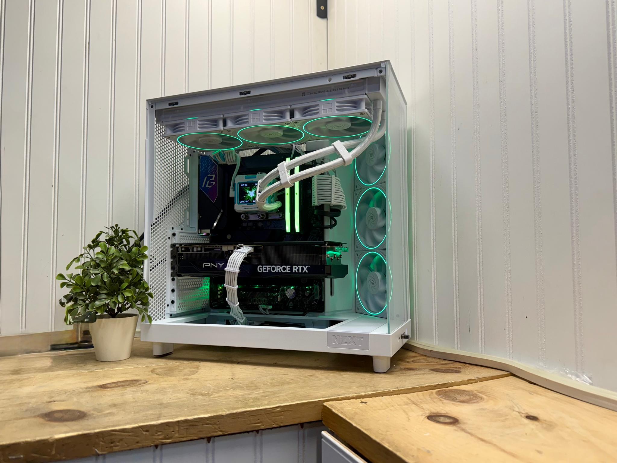 White Warrior 1440/4K  265k/RTX 5070 Ti/2TB nvm/32g DDR5/360mm AIO/850watt psu