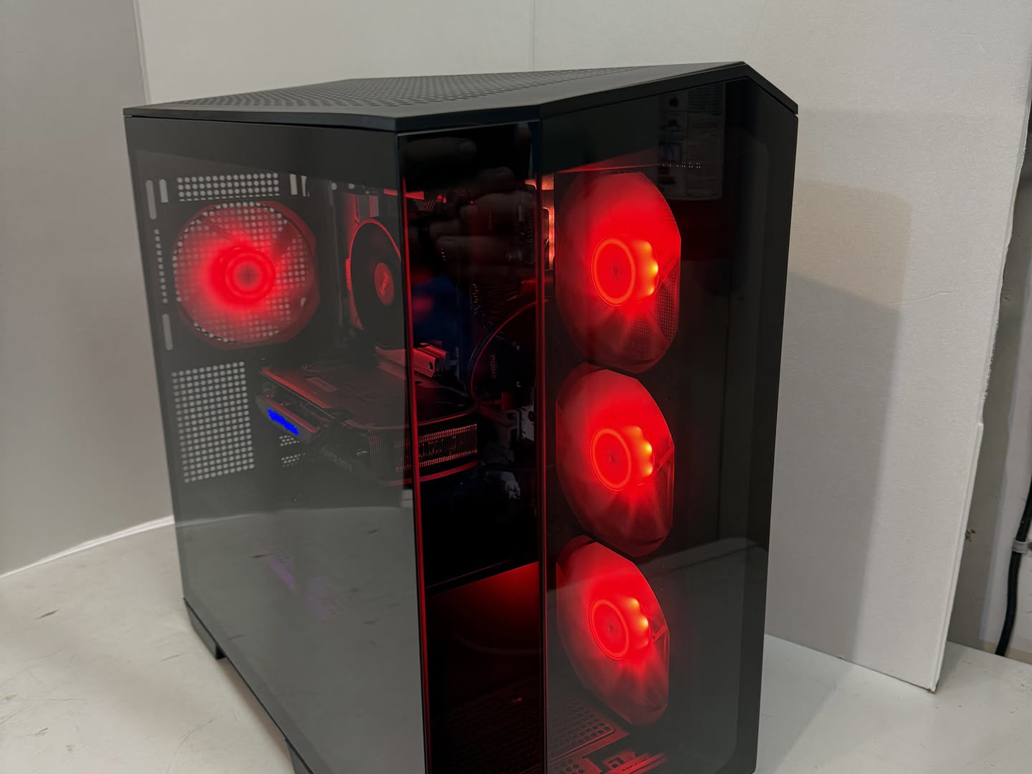 *NEW* Custom Gaming PC w/ 4070 & RGB