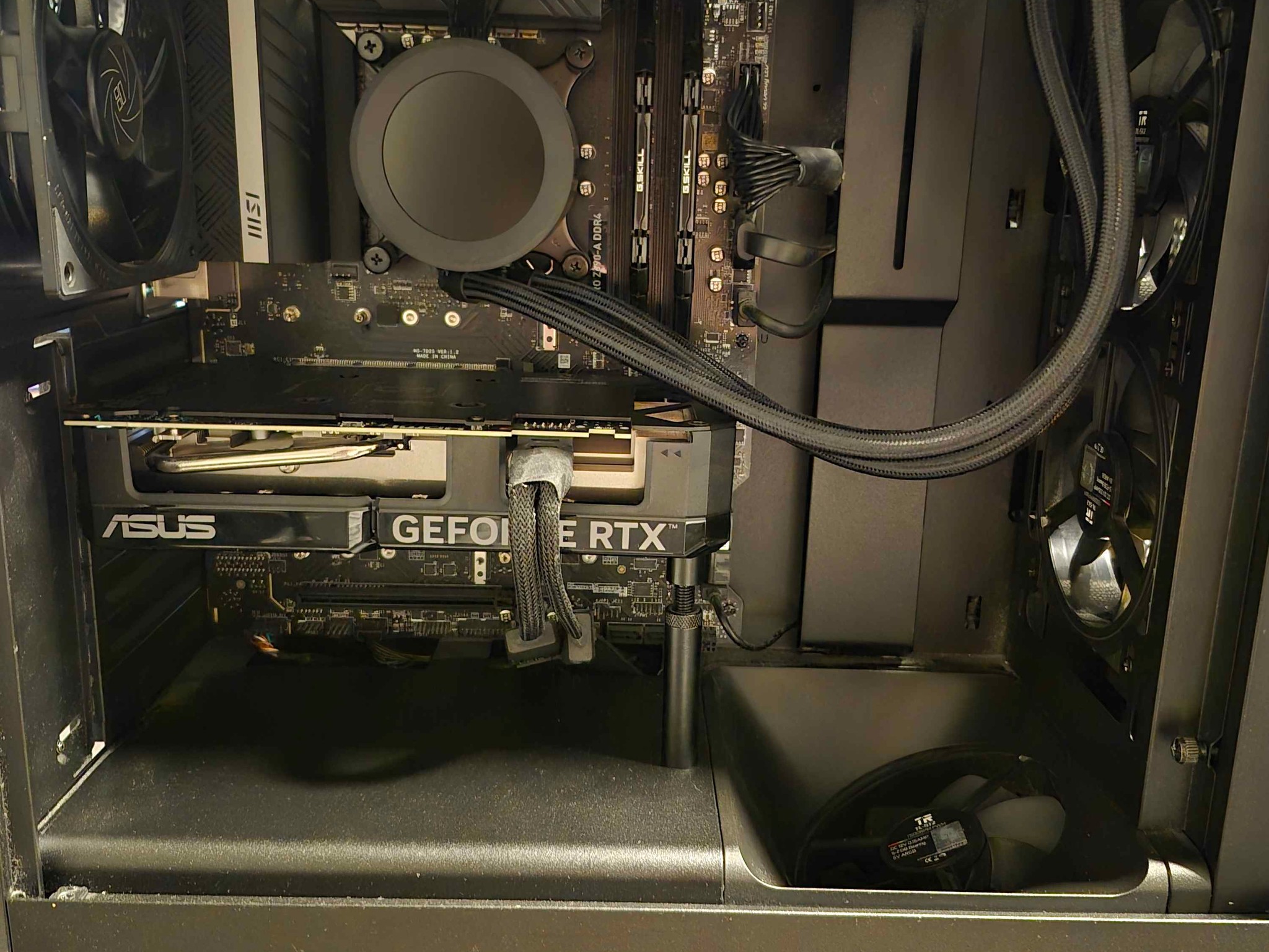 GeForce RTX 4070 Super Custom Gaming PC - Core i5-14600KF