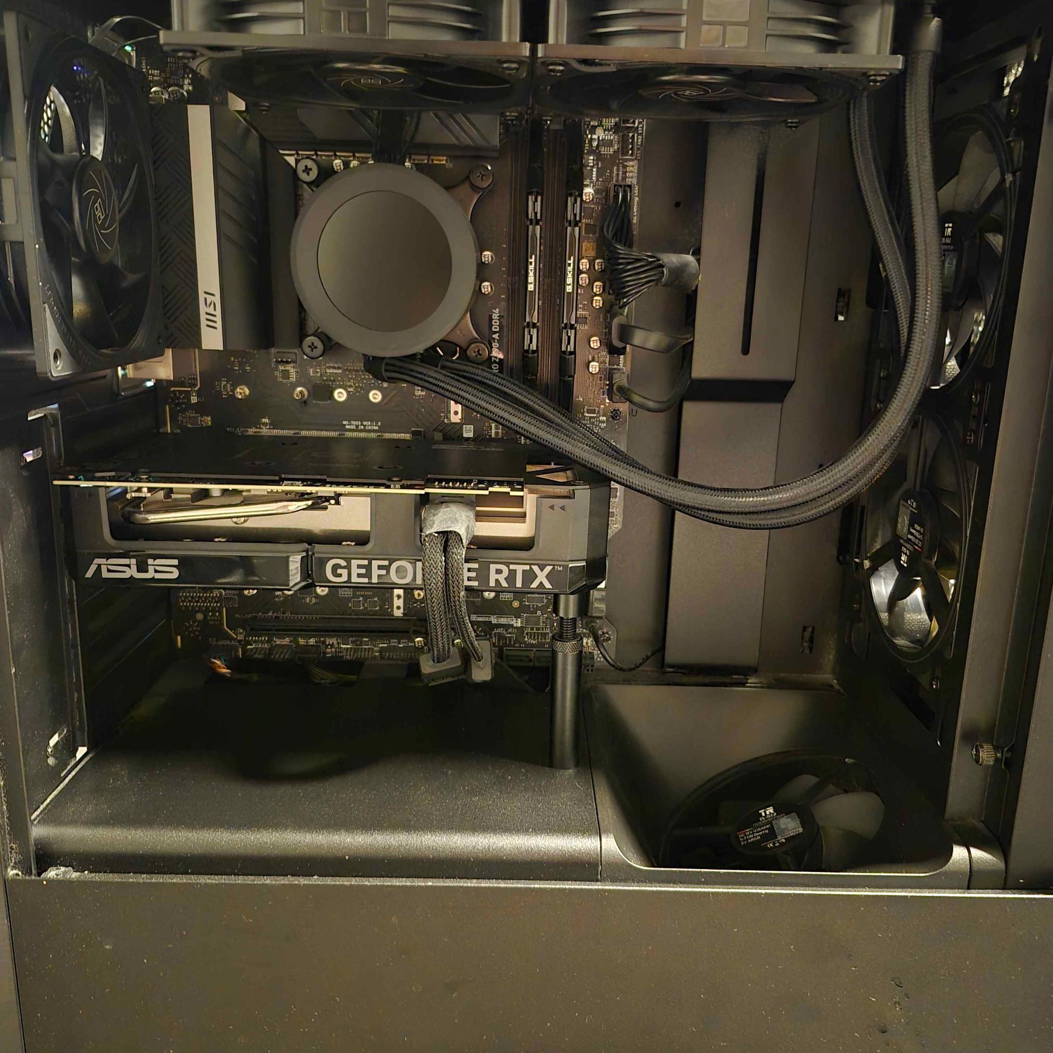 GeForce RTX 4070 Super Custom Gaming PC - Core i5-14600KF