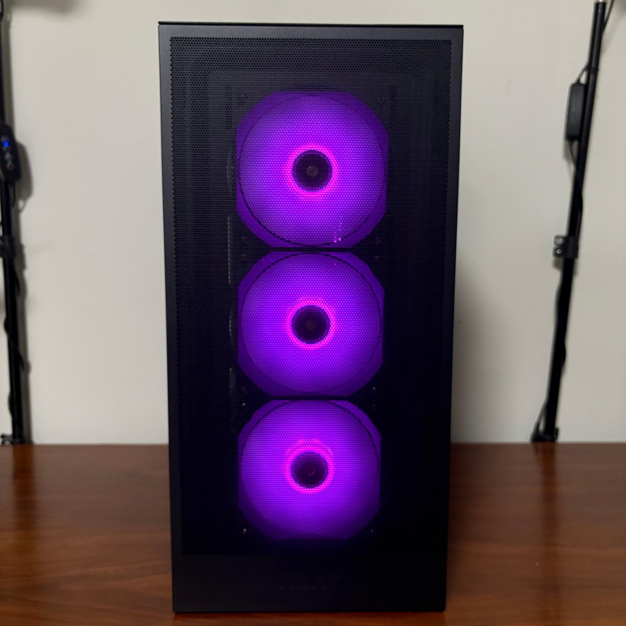 RTX 5070 Ti | Ryzen 7 7800X3D | 32GB DDR5 | 2TB NVMe | 750W PSU | 360mm AIO | ATX Case