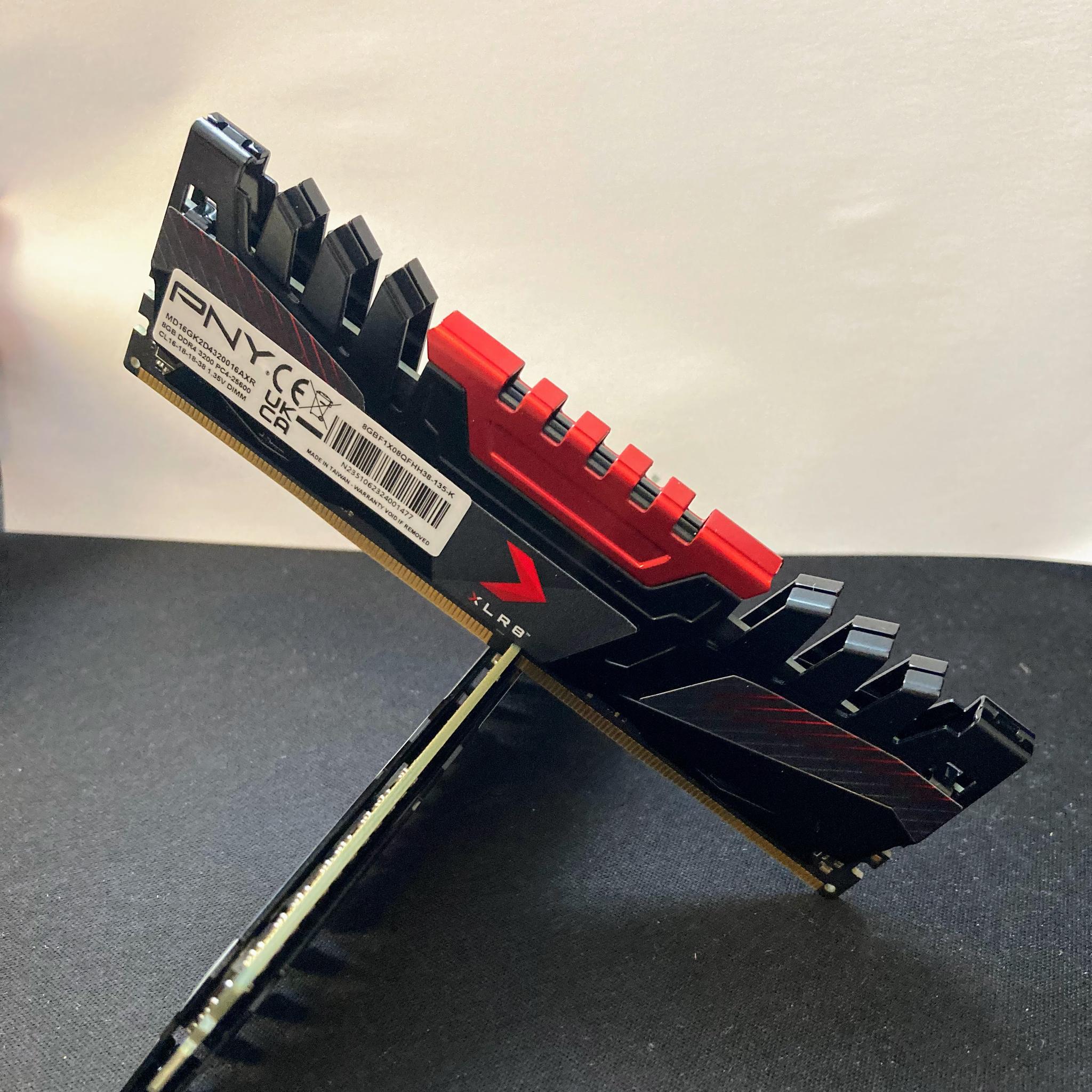 PNY 2x8gb ddr4 3200